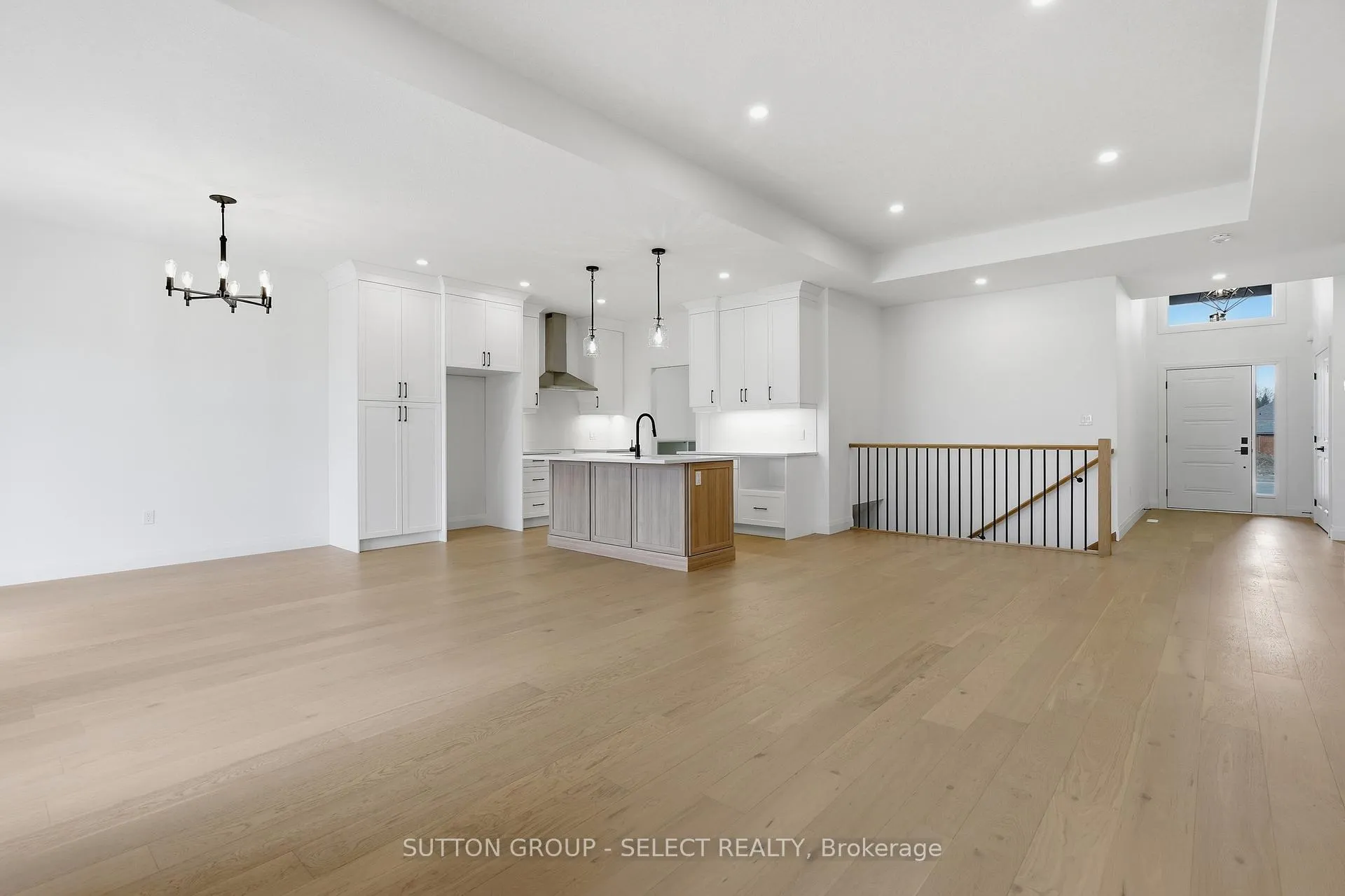 Photo 12 of 45 Hardy Drive, Strathroy-Caradoc, SE — HOMEH