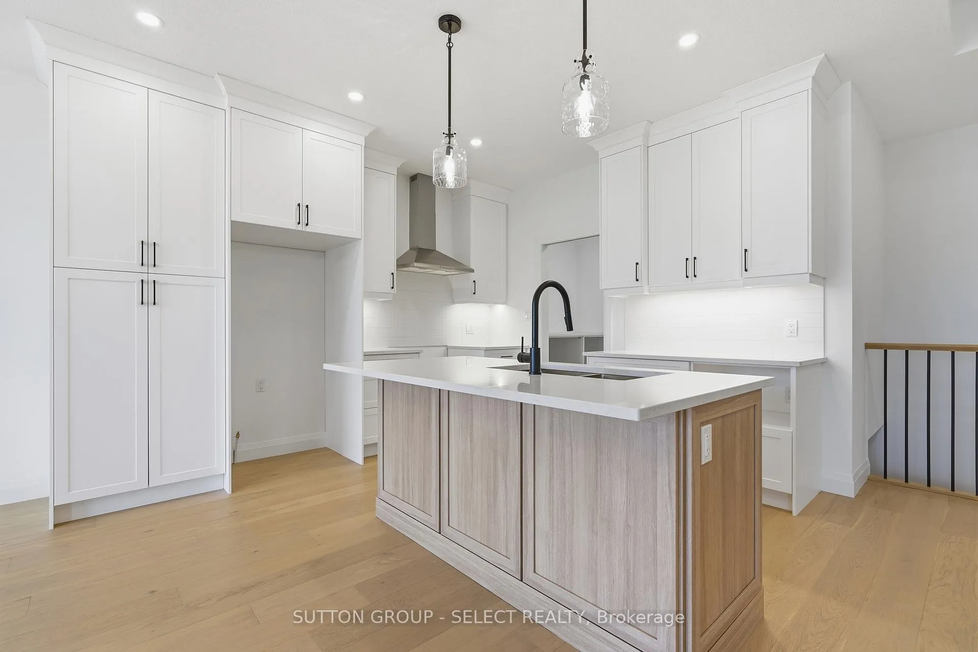 Photo 13 of 45 Hardy Drive, Strathroy-Caradoc, SE — HOMEH