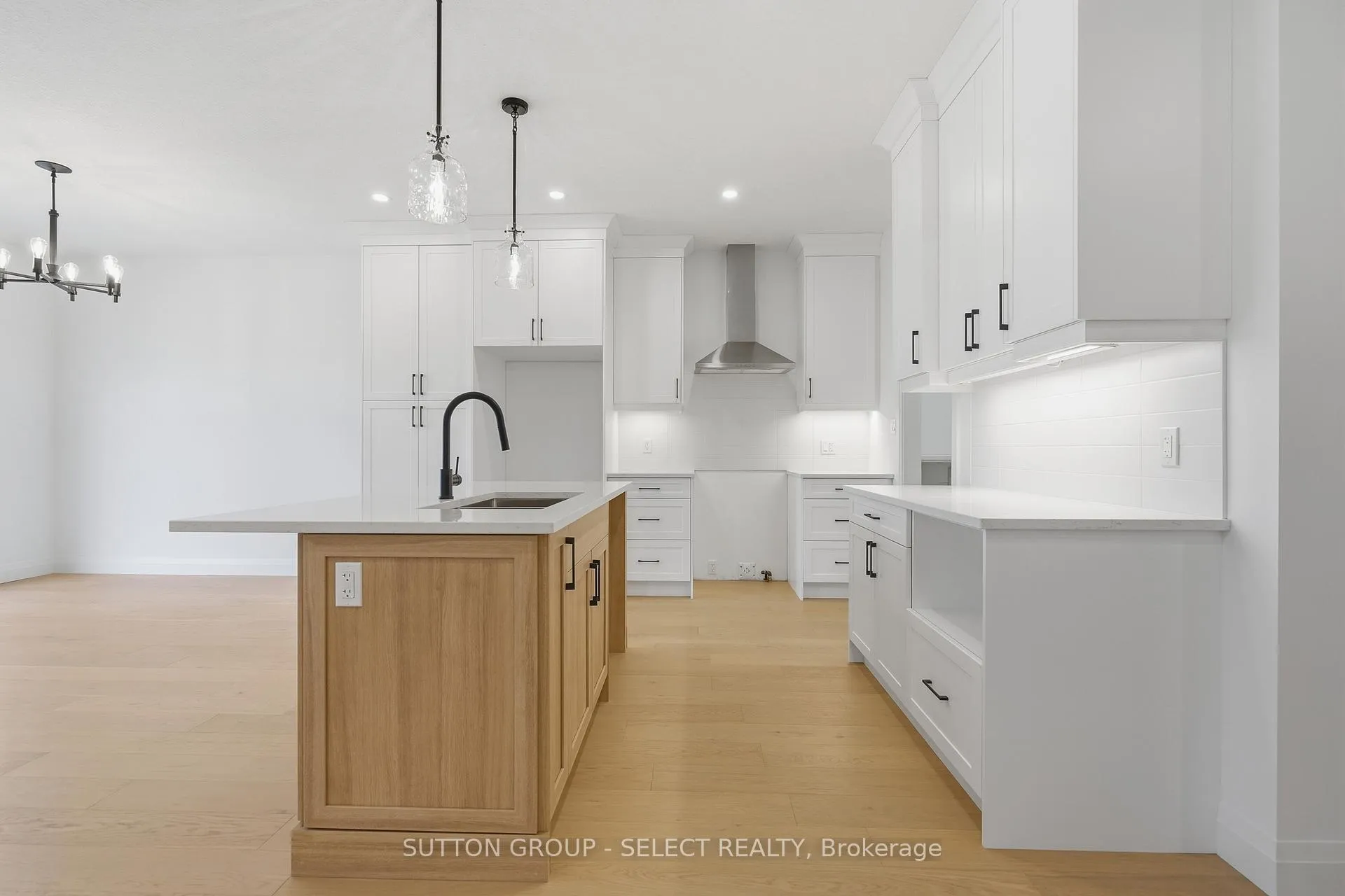 Photo 14 of 45 Hardy Drive, Strathroy-Caradoc, SE — HOMEH