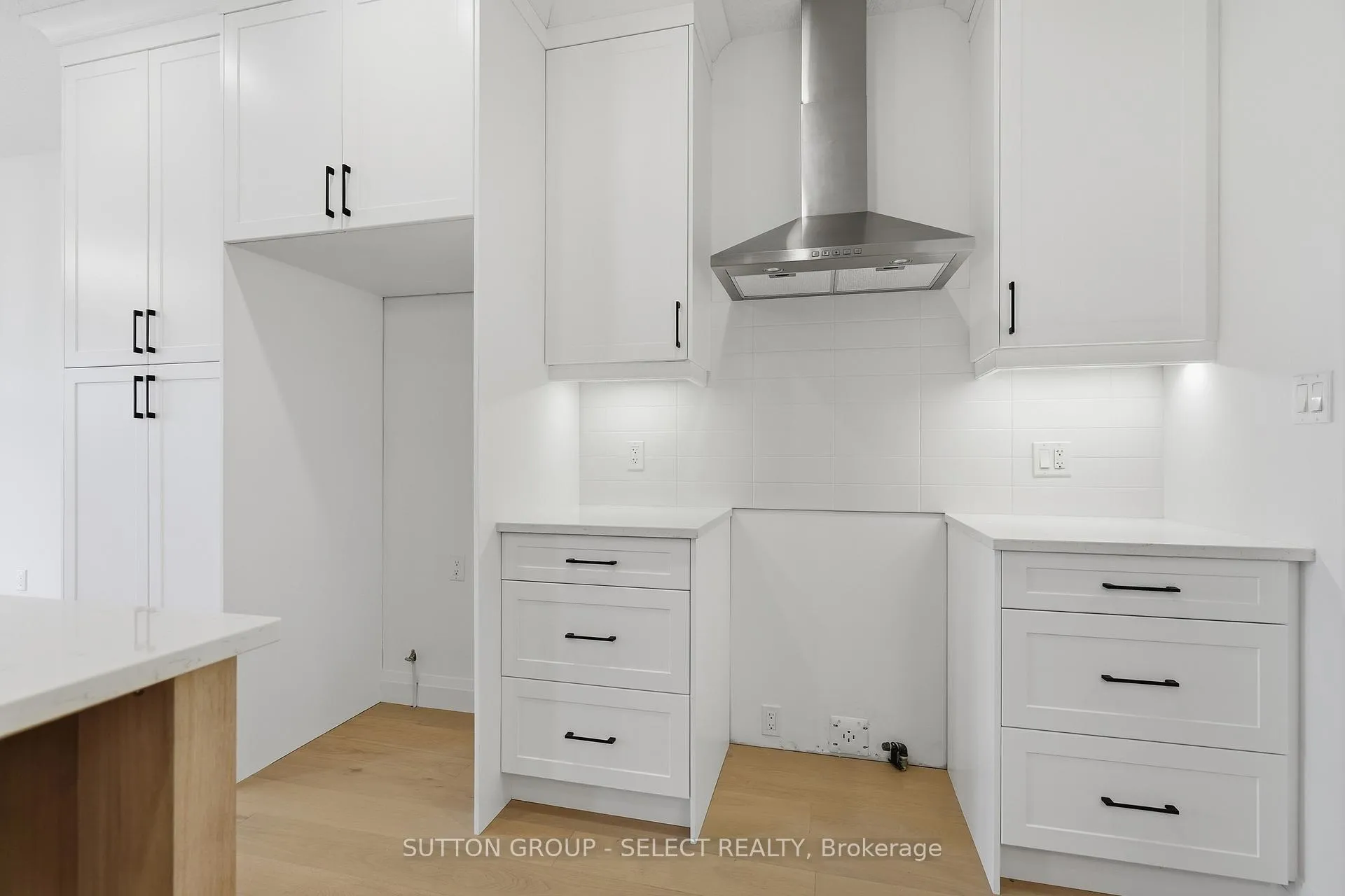Photo 17 of 45 Hardy Drive, Strathroy-Caradoc, SE — HOMEH