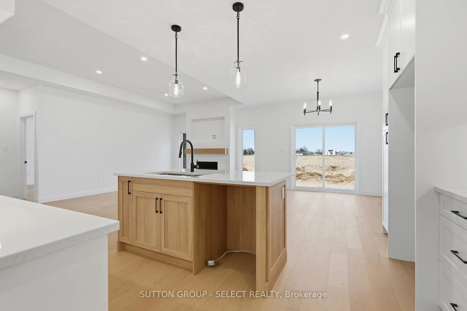 Photo 18 of 45 Hardy Drive, Strathroy-Caradoc, SE — HOMEH