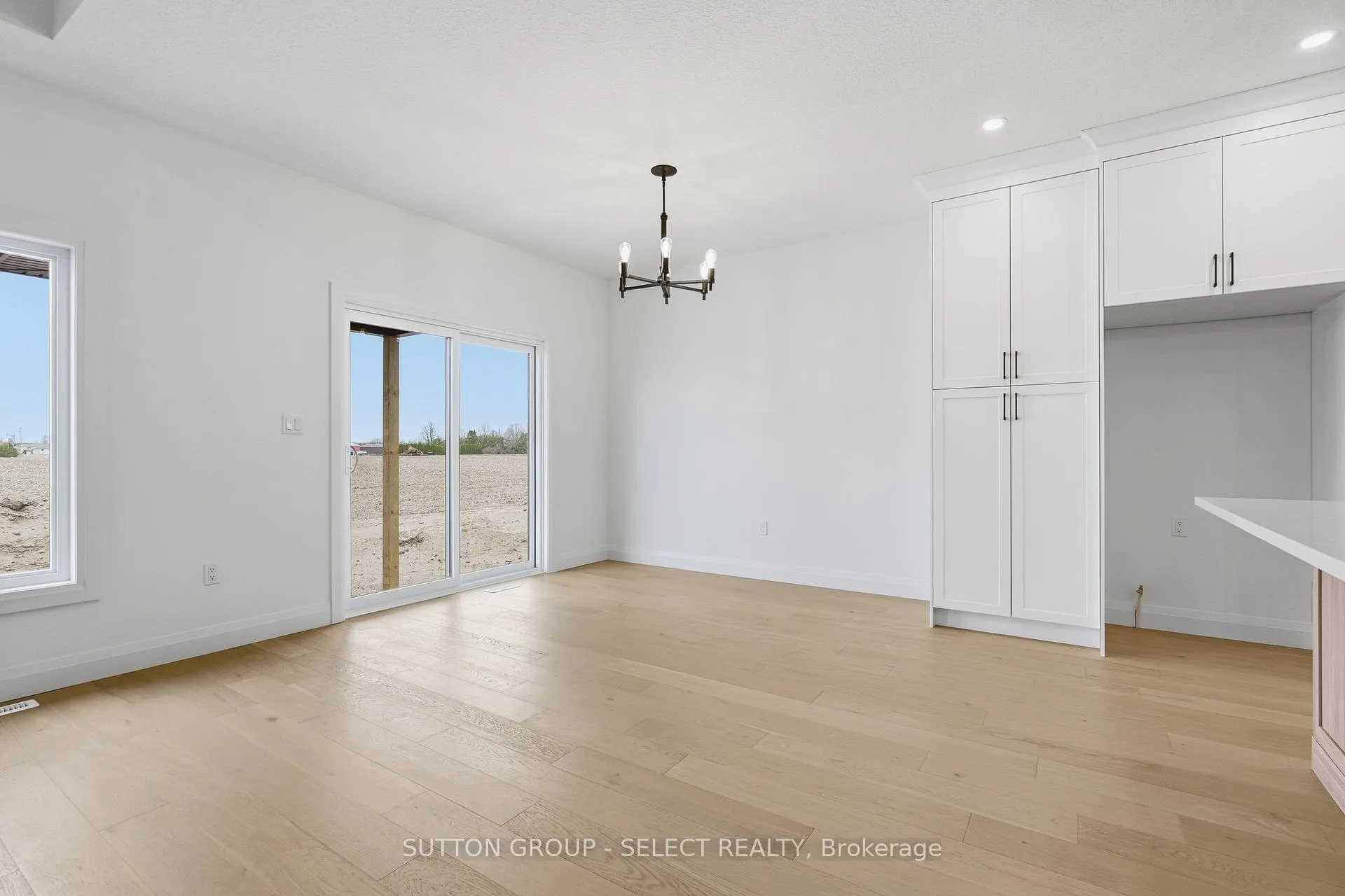 Photo 19 of 45 Hardy Drive, Strathroy-Caradoc, SE — HOMEH