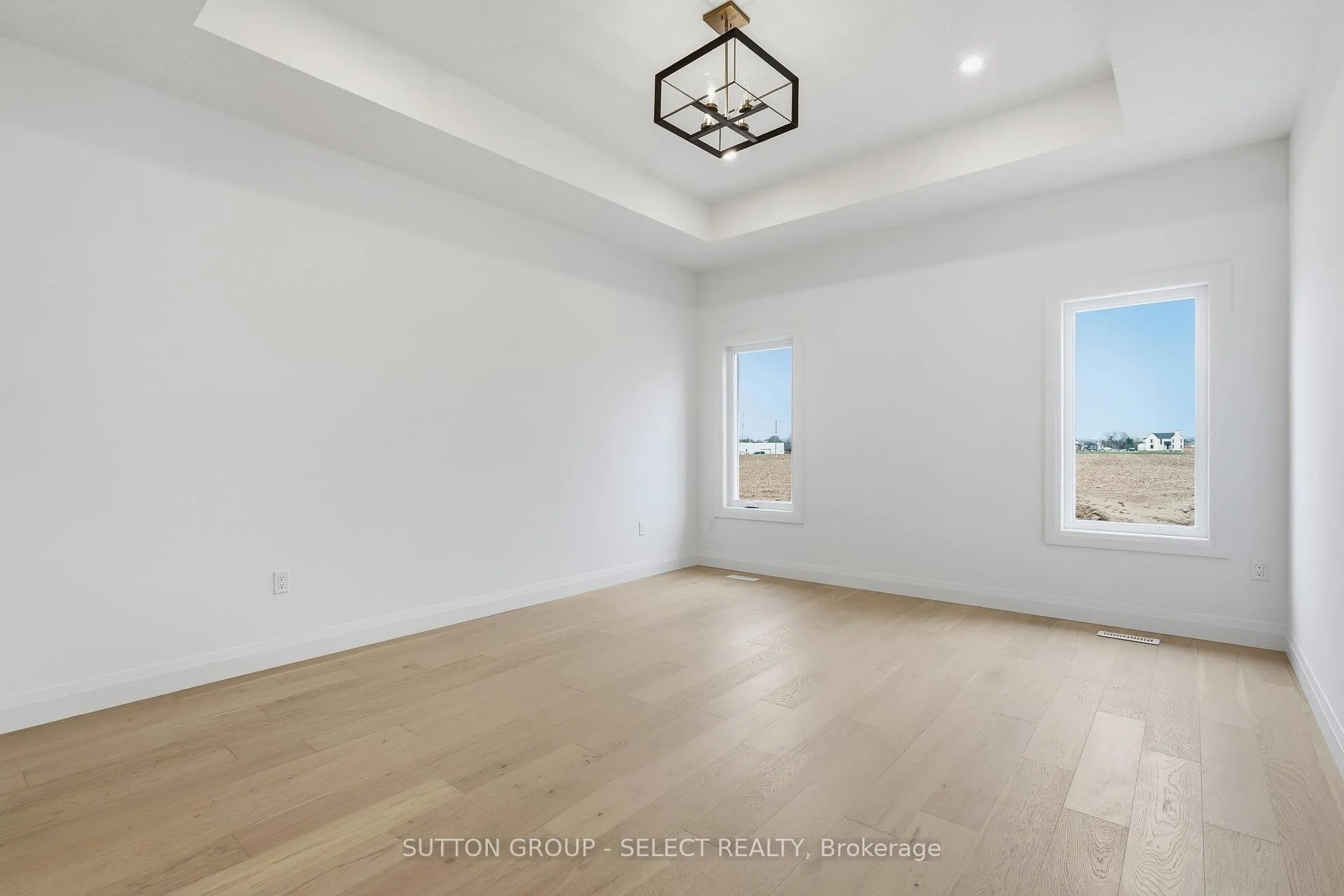 Photo 22 of 45 Hardy Drive, Strathroy-Caradoc, SE — HOMEH