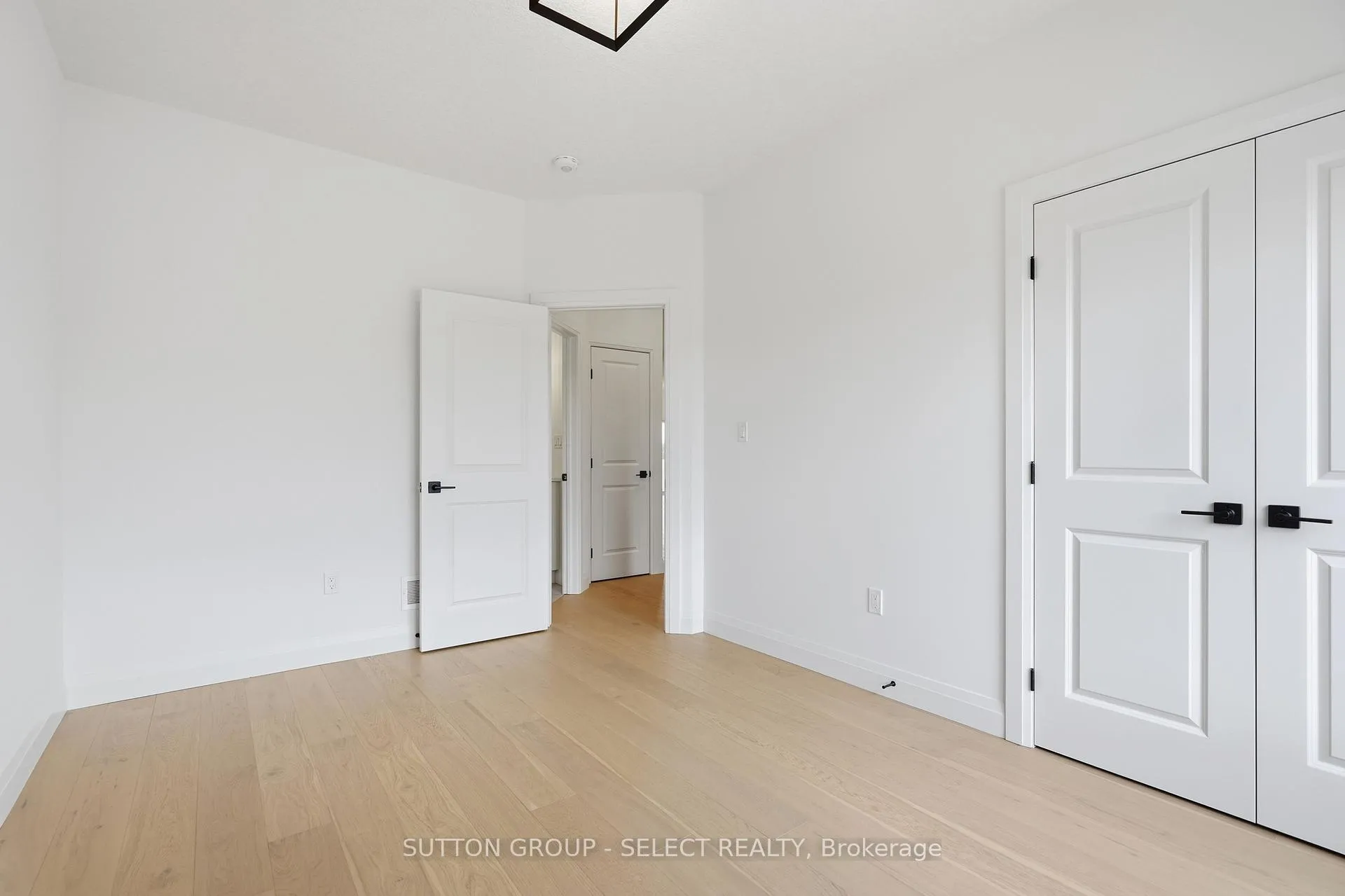 Photo 29 of 45 Hardy Drive, Strathroy-Caradoc, SE — HOMEH