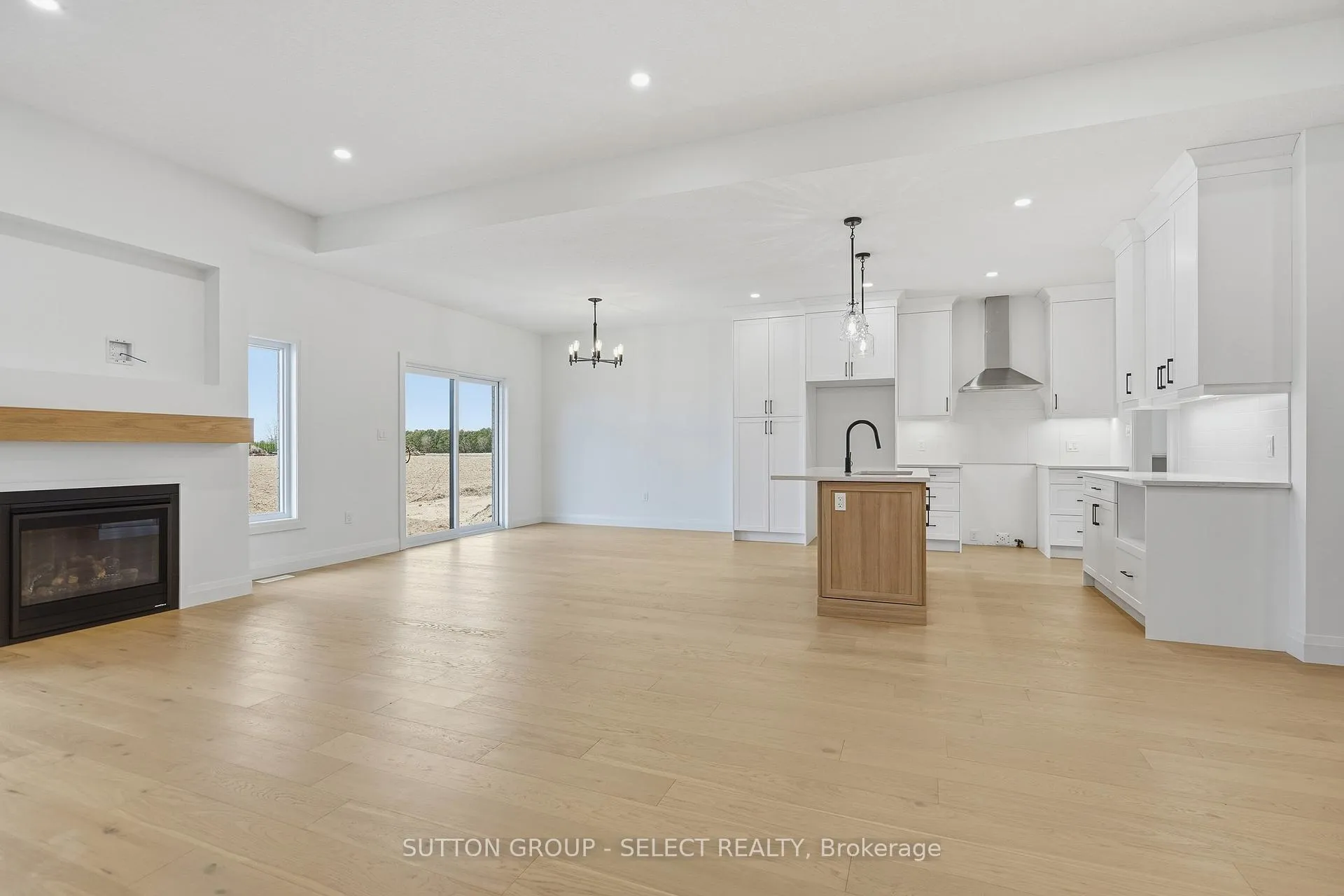 Photo 33 of 45 Hardy Drive, Strathroy-Caradoc, SE — HOMEH