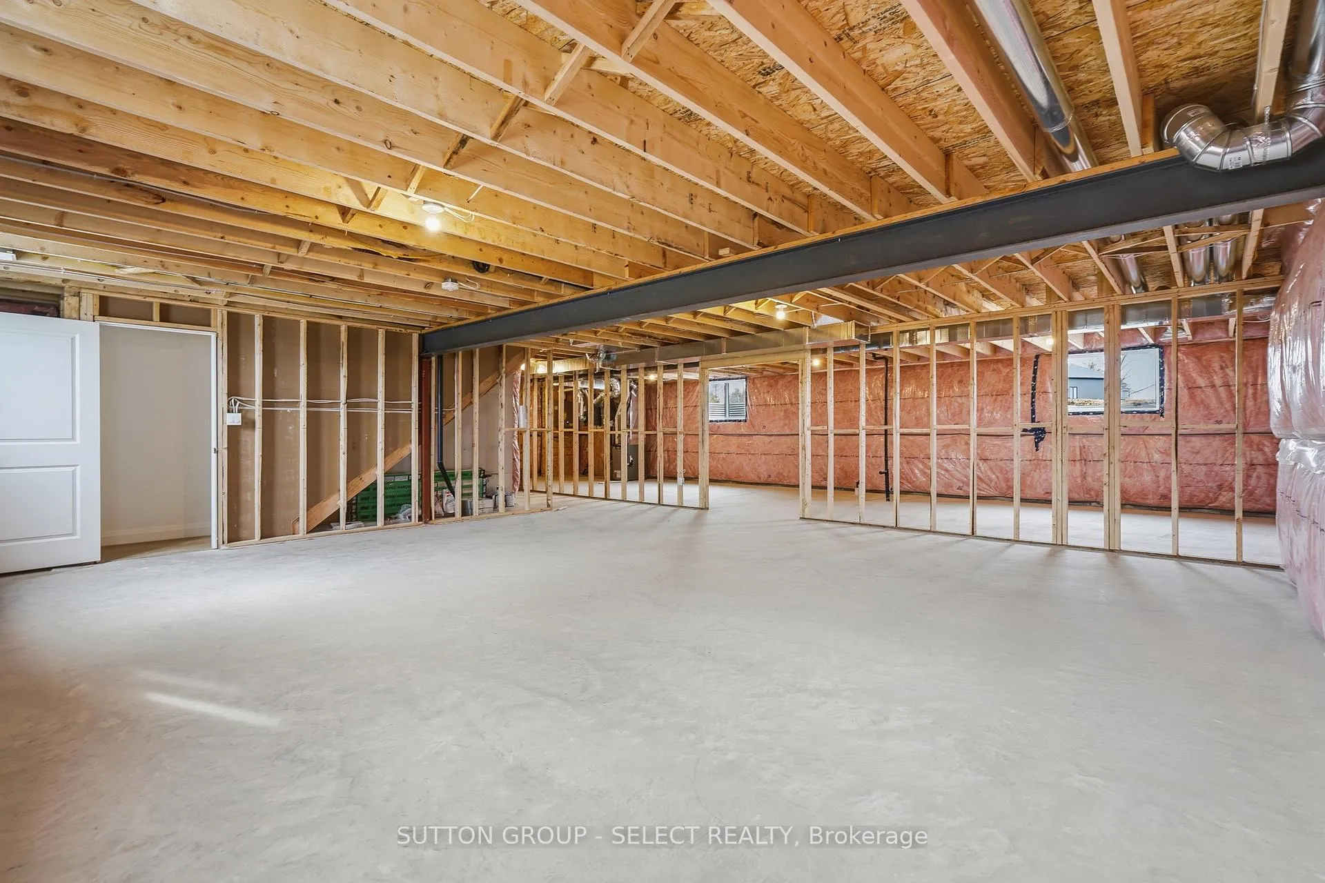 Photo 34 of 45 Hardy Drive, Strathroy-Caradoc, SE — HOMEH