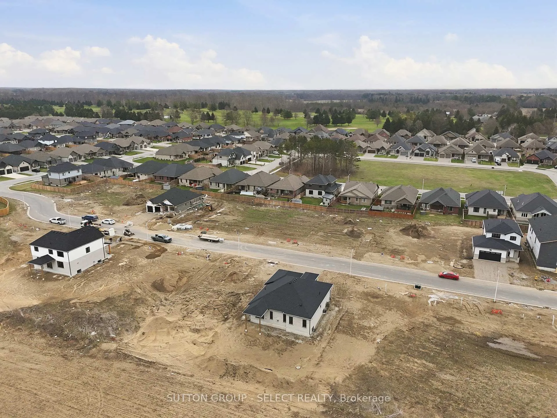 Photo 41 of 45 Hardy Drive, Strathroy-Caradoc, SE — HOMEH