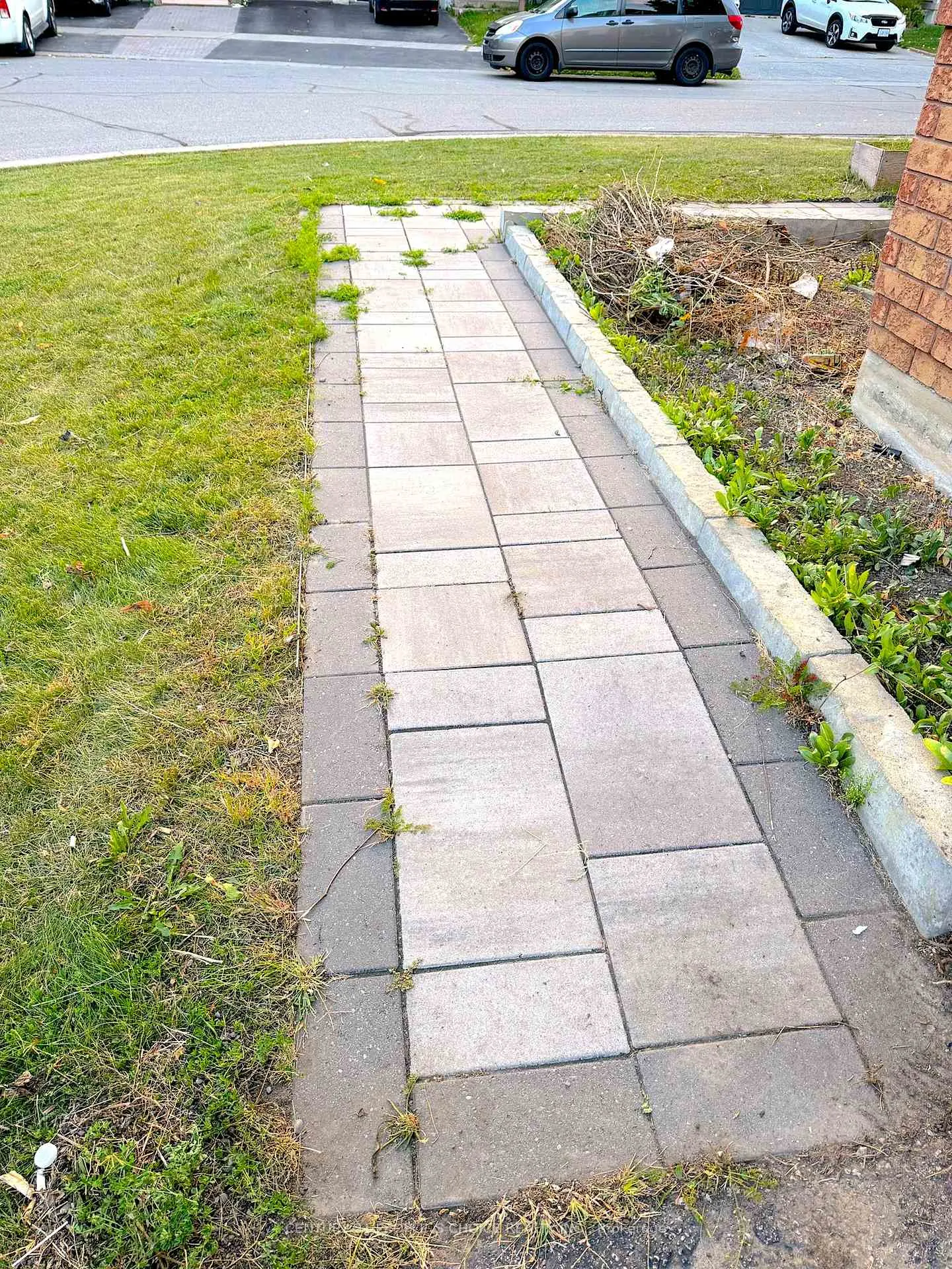 Photo 5 of 146 Stokely Crescent, Whitby, Downtown Whitby — HOMEH