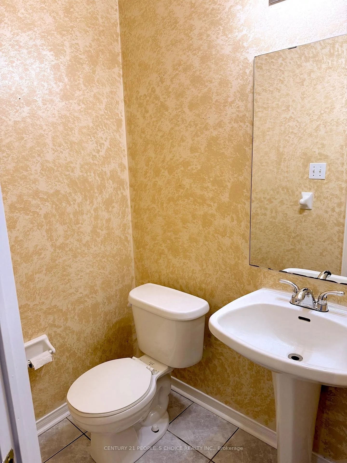 Photo 13 of 146 Stokely Crescent, Whitby, Downtown Whitby — HOMEH
