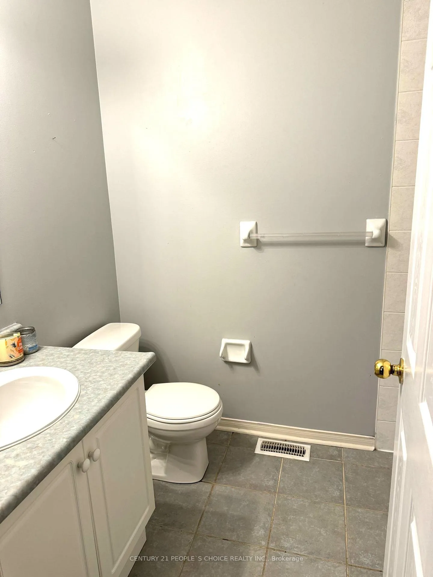 Photo 20 of 146 Stokely Crescent, Whitby, Downtown Whitby — HOMEH