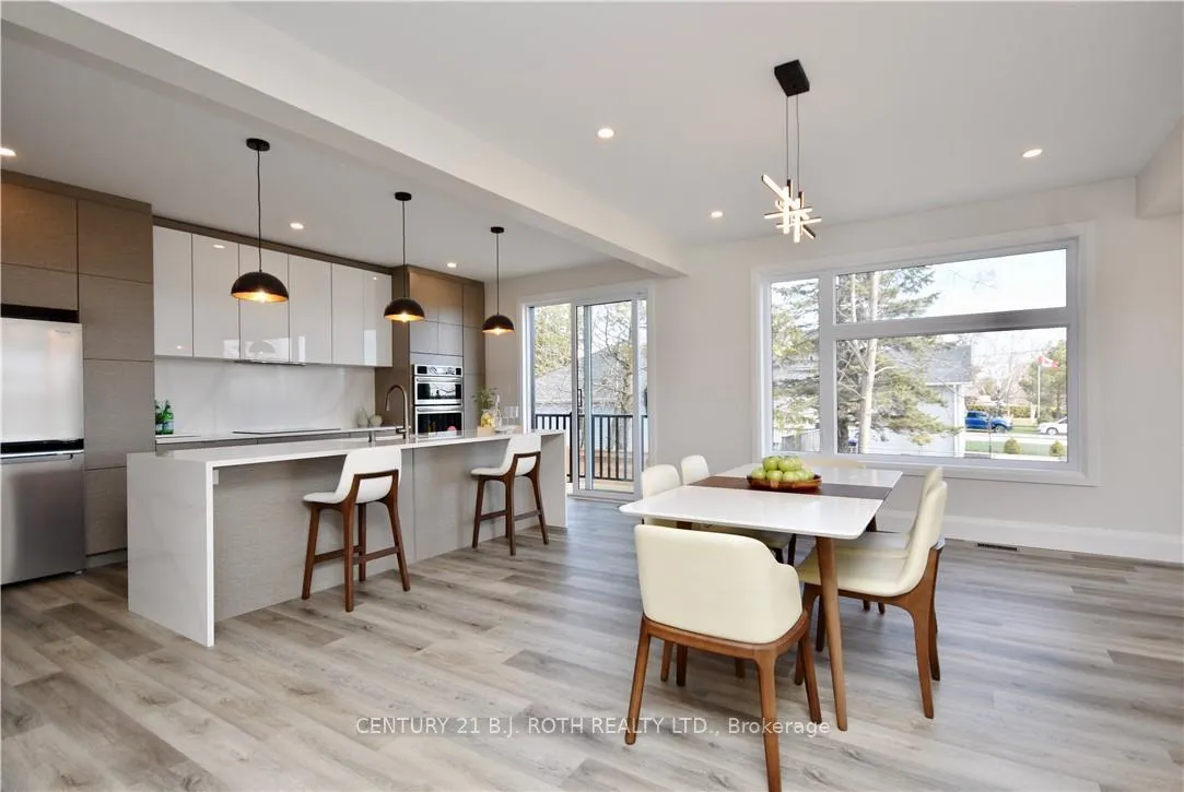 Photo 8 of 1411 Maple Way, Innisfil, Rural Innisfil — HOMEH