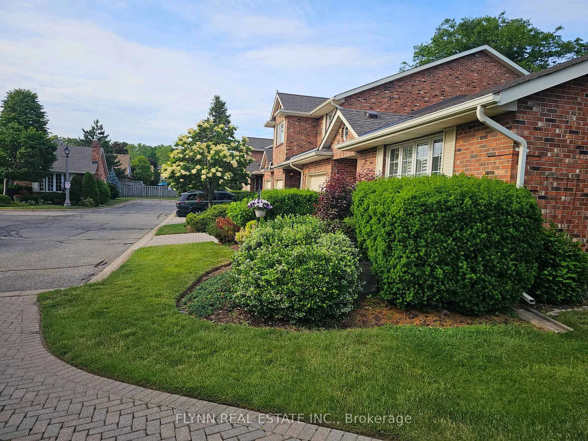 Photo 2 of Unit 13, 2720 Mewburn Road, Niagara Falls, Casey — HOMEH