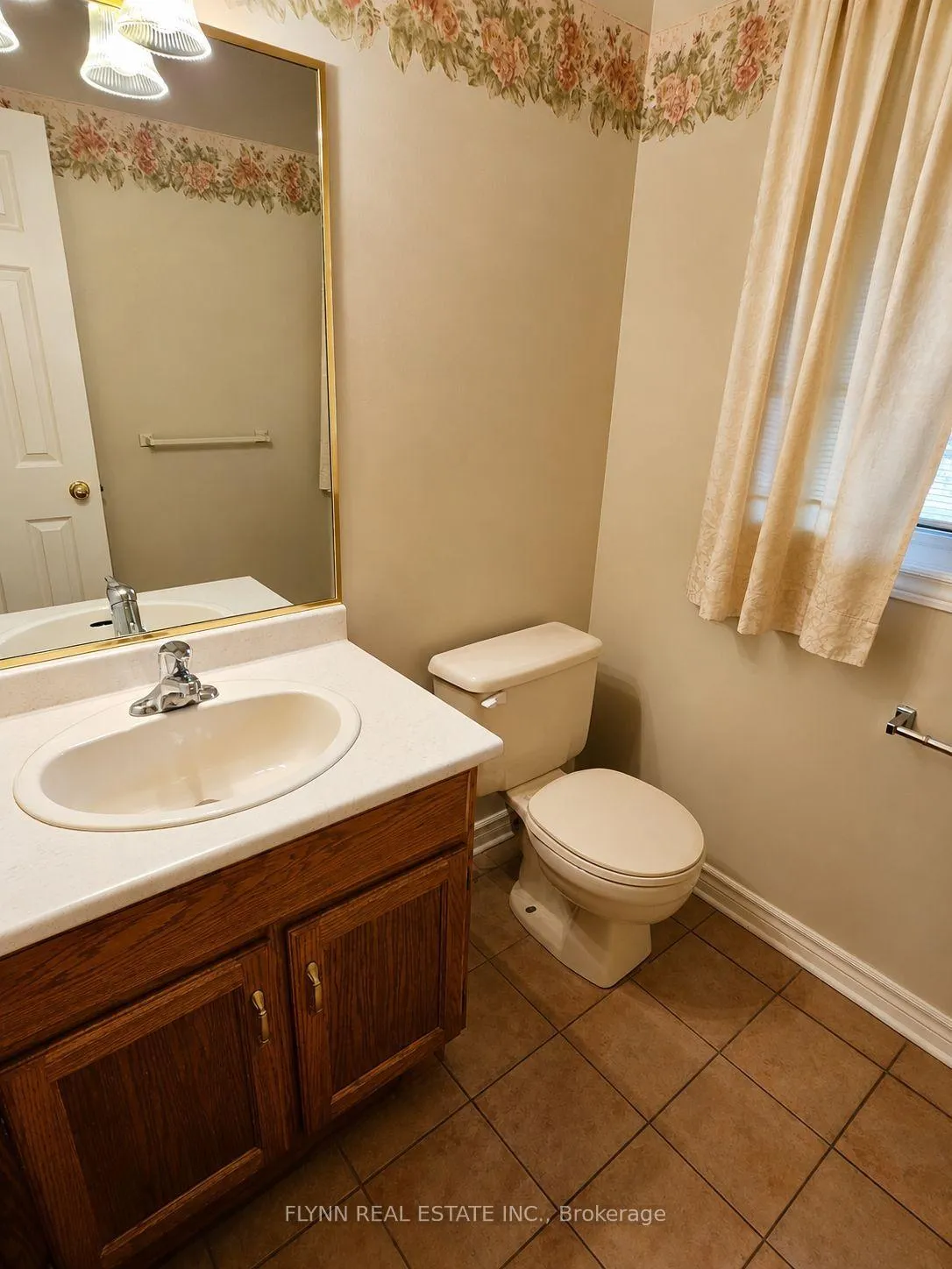 Photo 11 of Unit 13, 2720 Mewburn Road, Niagara Falls, Casey — HOMEH