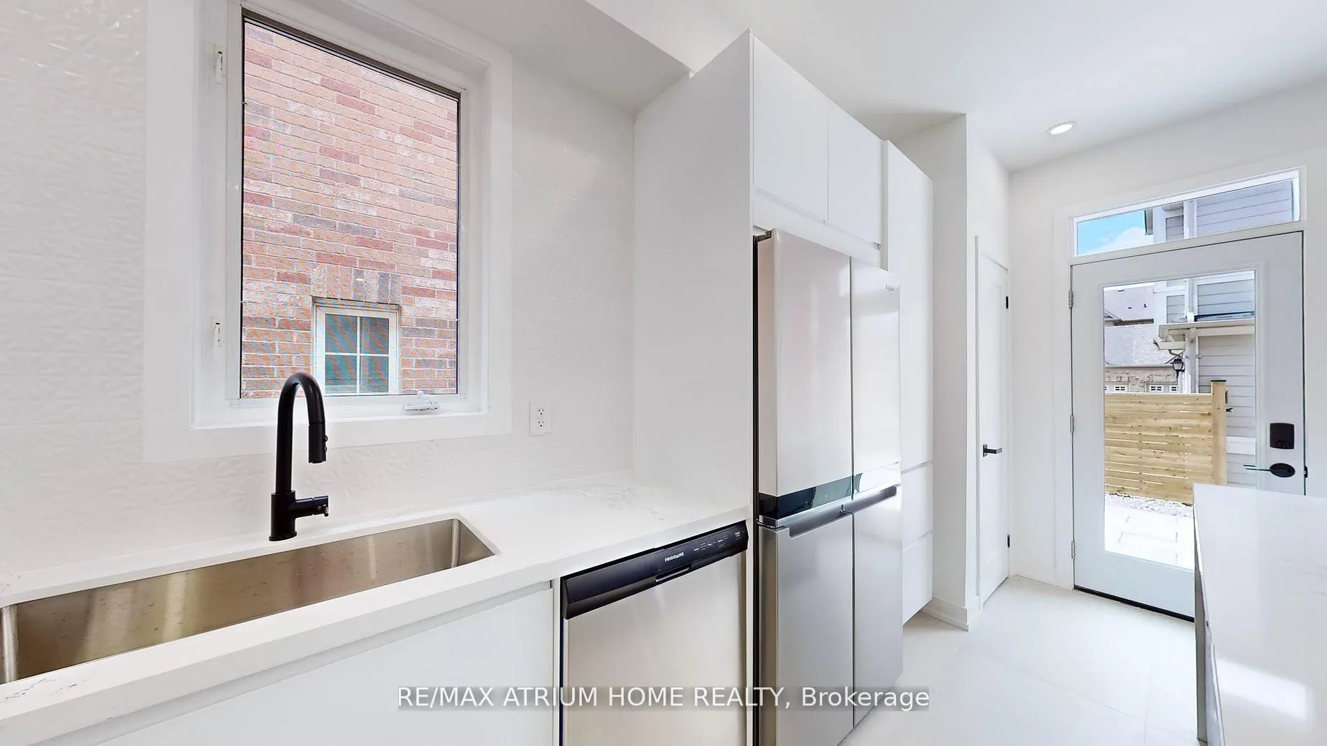 Photo 7 of 76 Cardrew Street, Markham, Cornell — HOMEH