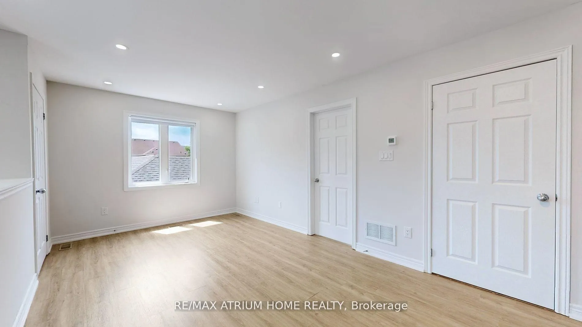 Photo 12 of 76 Cardrew Street, Markham, Cornell — HOMEH