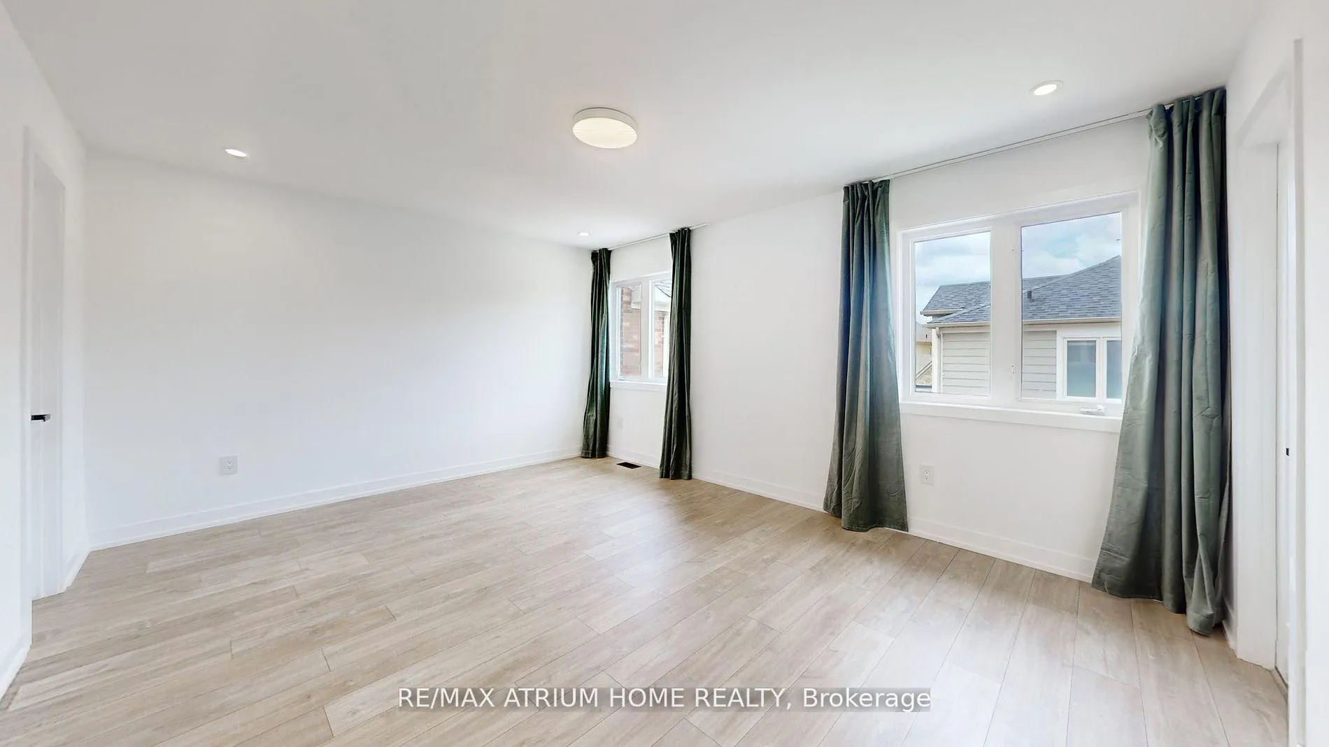 Photo 13 of 76 Cardrew Street, Markham, Cornell — HOMEH