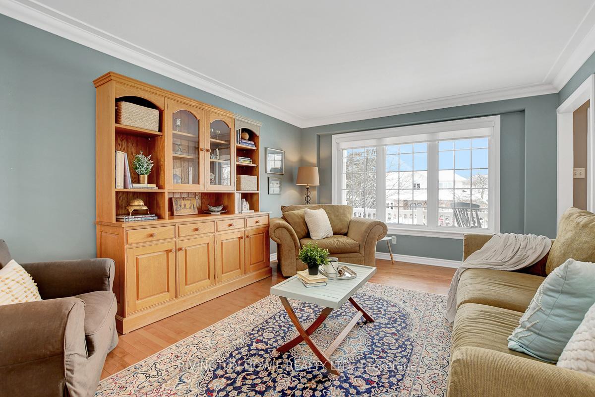 Photo 5 of 150 Glenncastle Drive, Ottawa, Carp — HOMEH