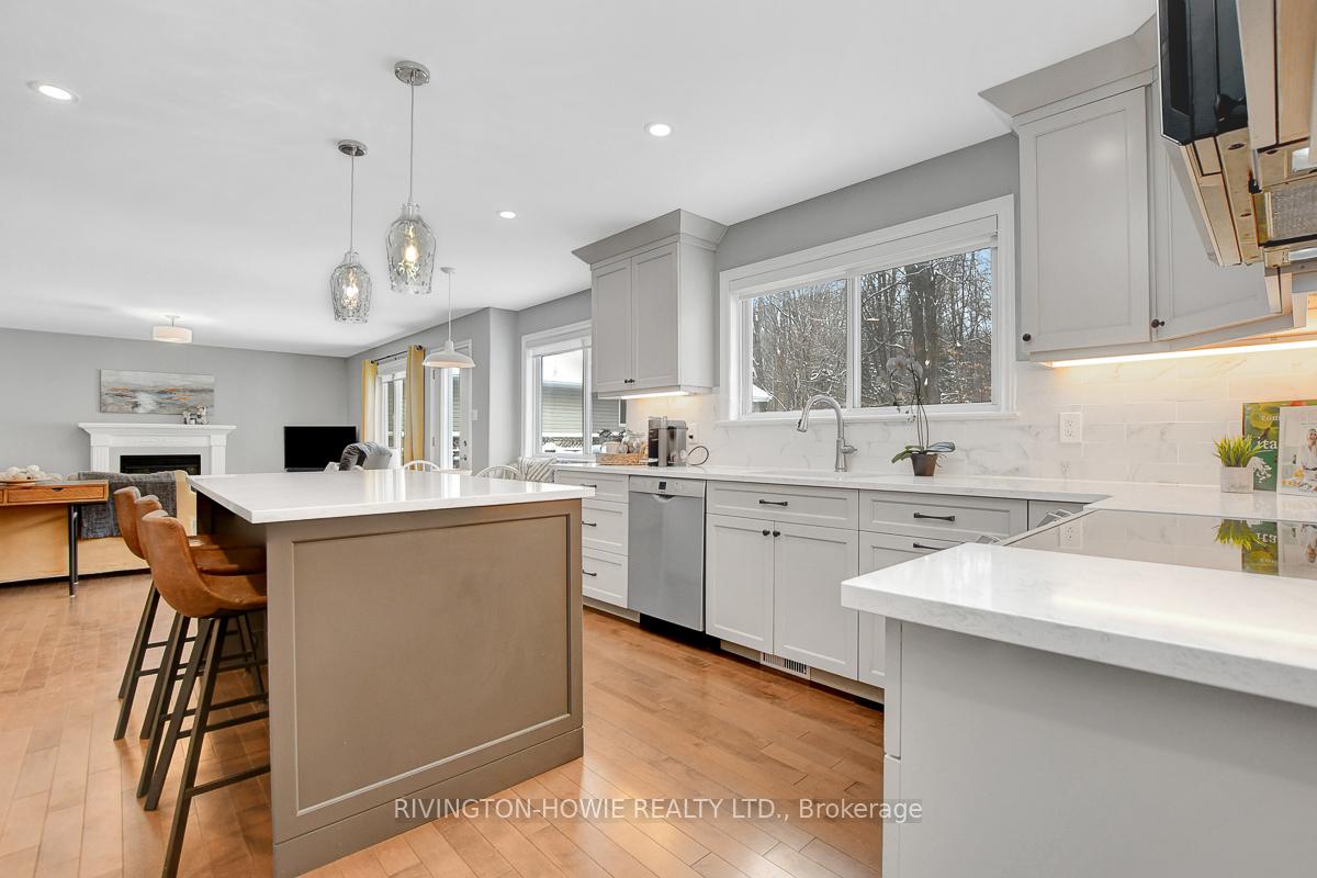 Photo 8 of 150 Glenncastle Drive, Ottawa, Carp — HOMEH