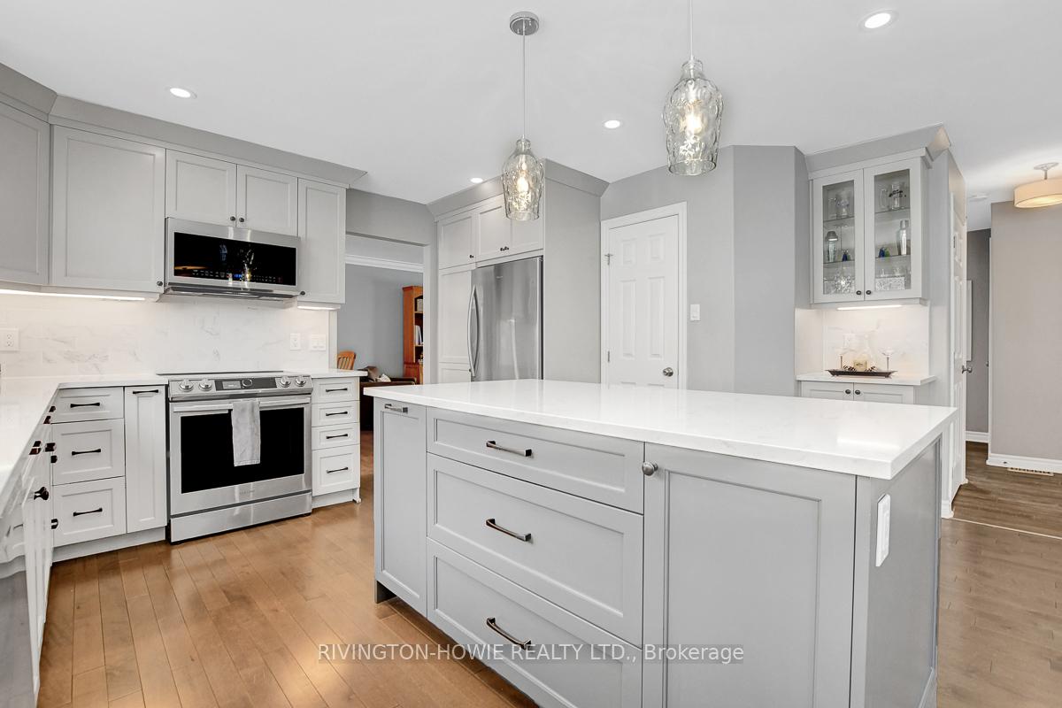 Photo 10 of 150 Glenncastle Drive, Ottawa, Carp — HOMEH