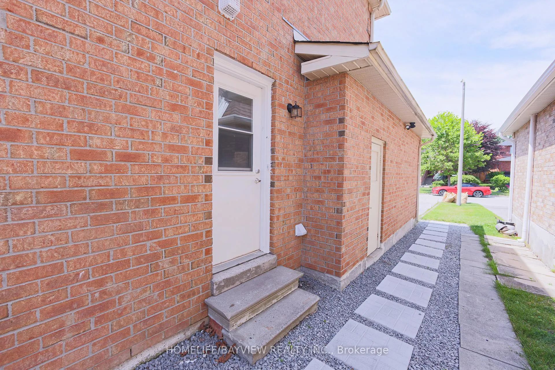 Photo 2 of 15 Chip Court, Richmond Hill, Westbrook — HOMEH