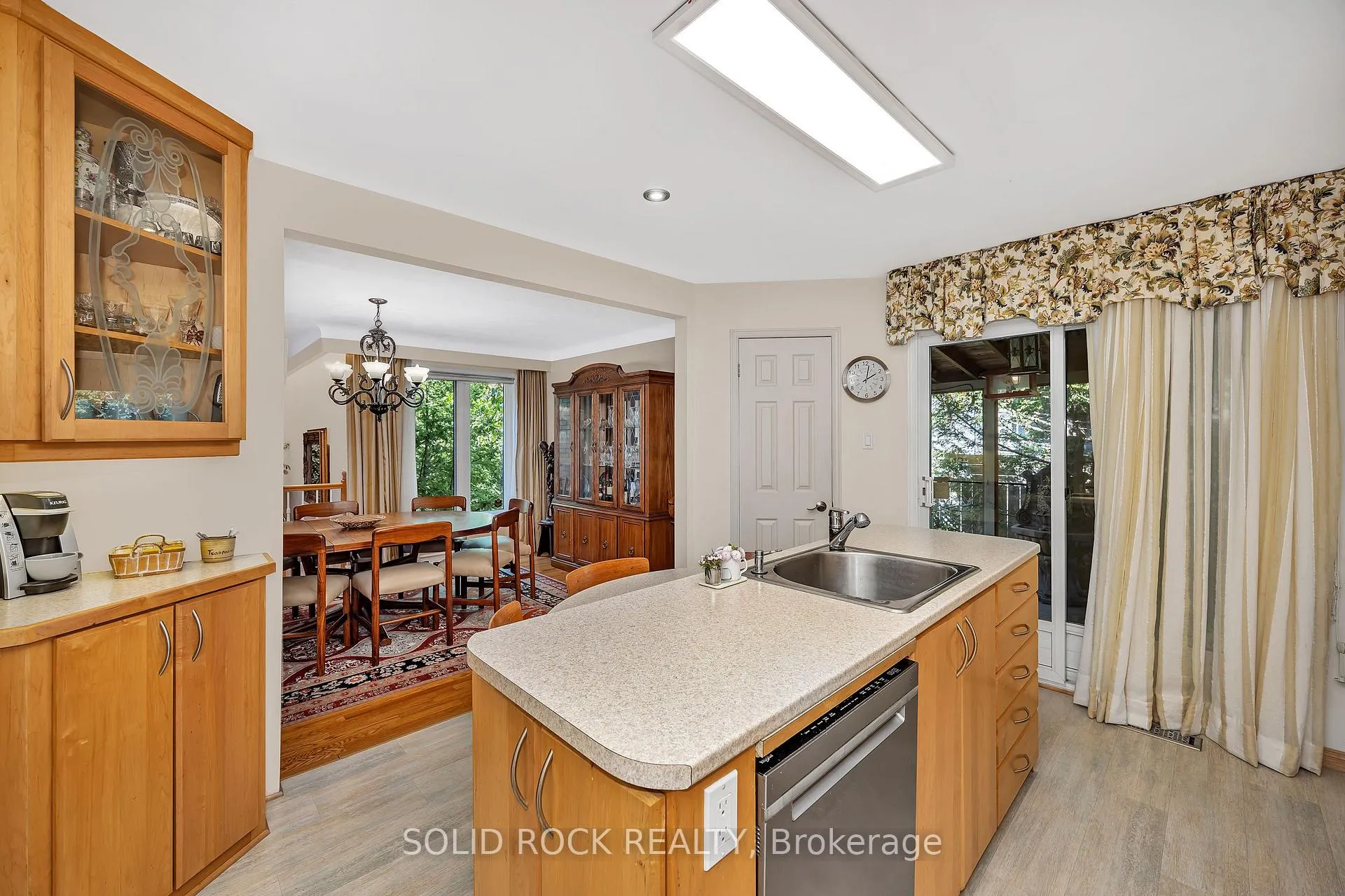 Photo 12 of 471 Tillbury Avenue, Ottawa, Laurentianview — HOMEH