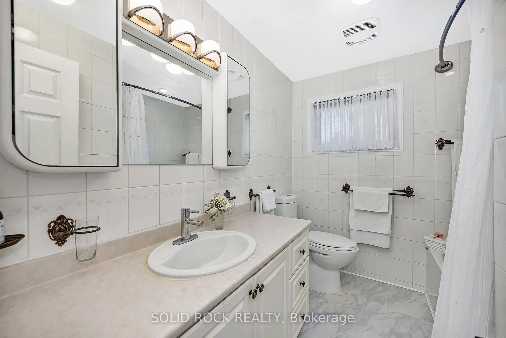 Photo 23 of 471 Tillbury Avenue, Ottawa, Laurentianview — HOMEH