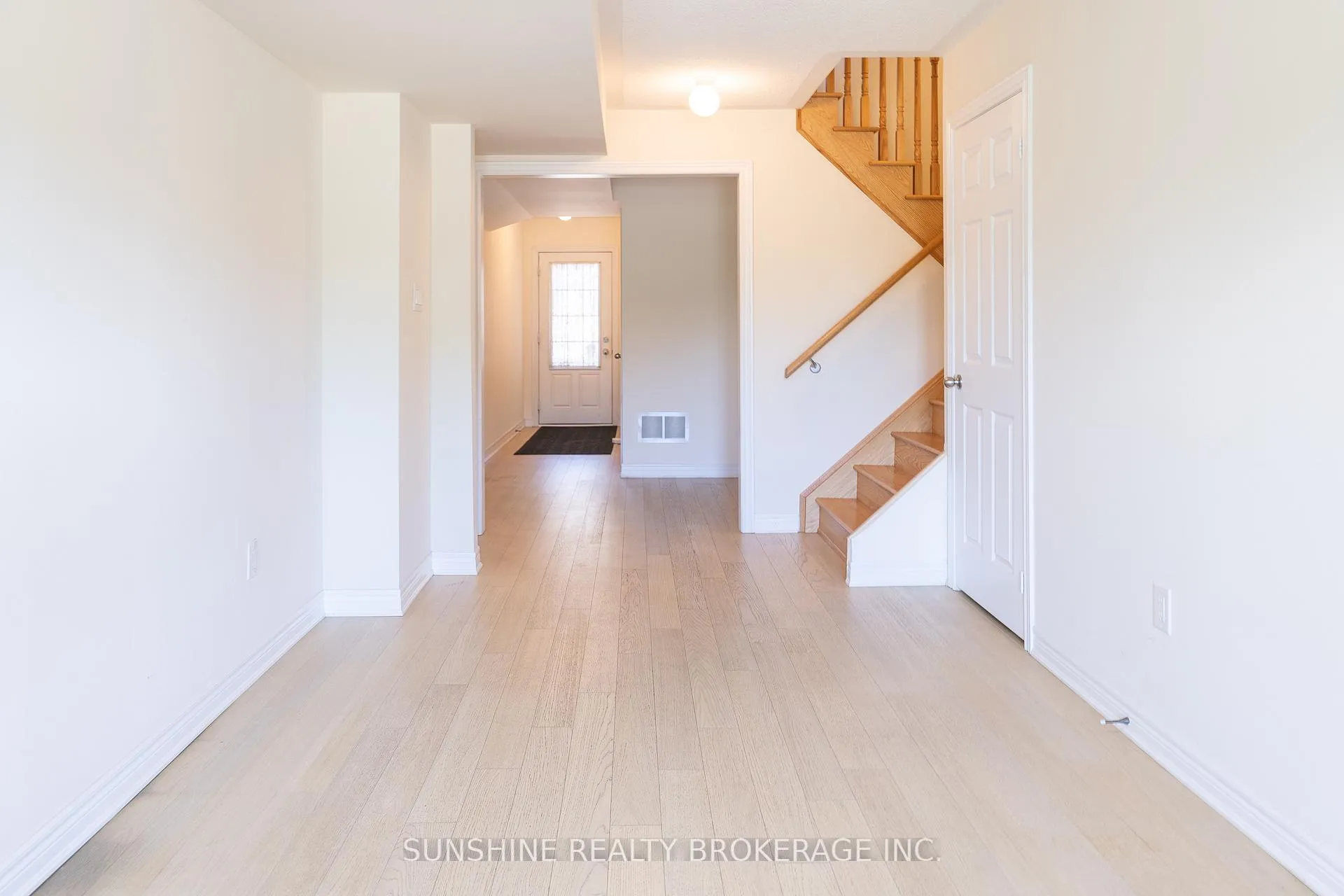 Photo 4 of 85 Dundas Way, Markham, Greensborough — HOMEH