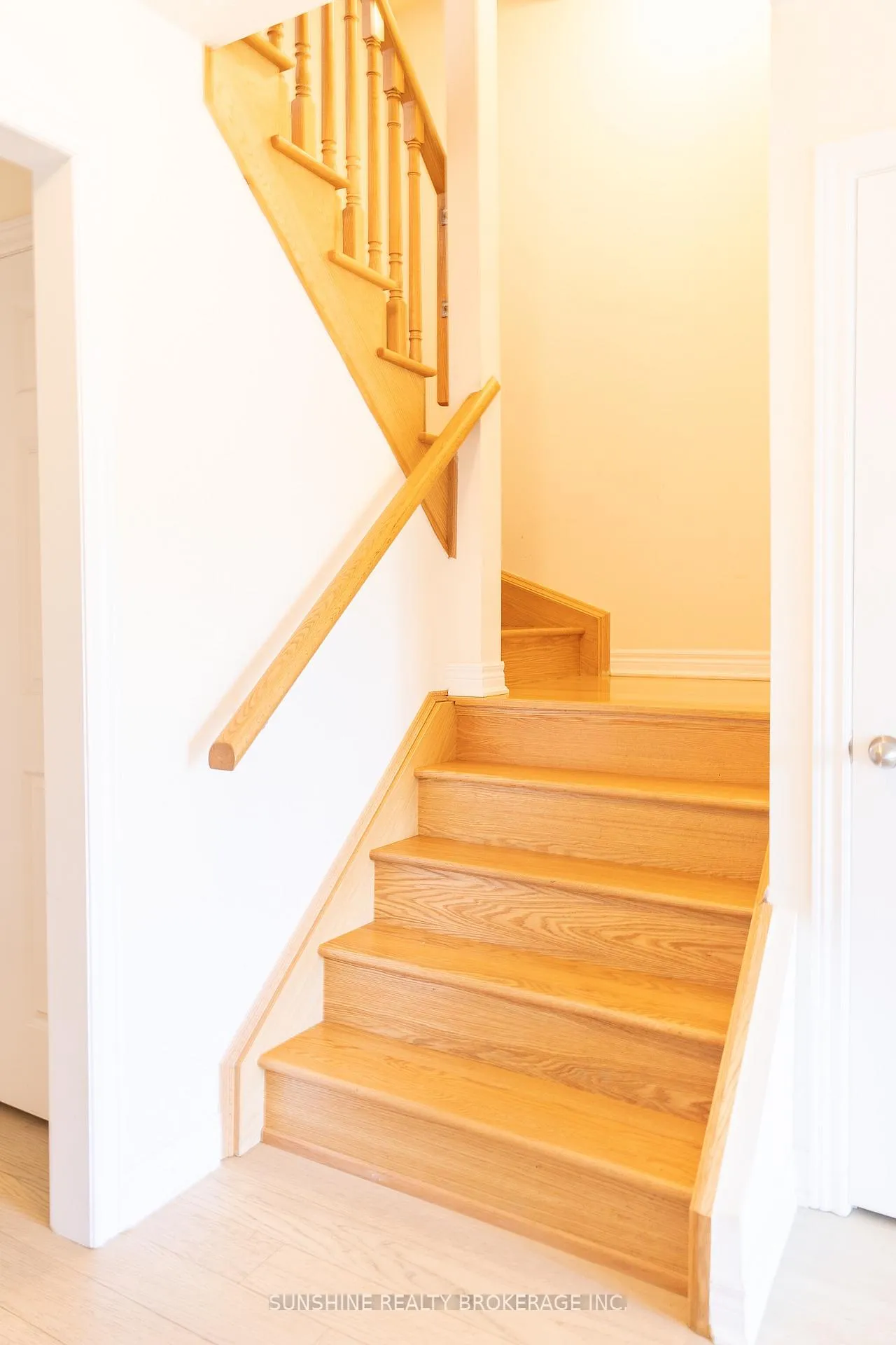 Photo 6 of 85 Dundas Way, Markham, Greensborough — HOMEH