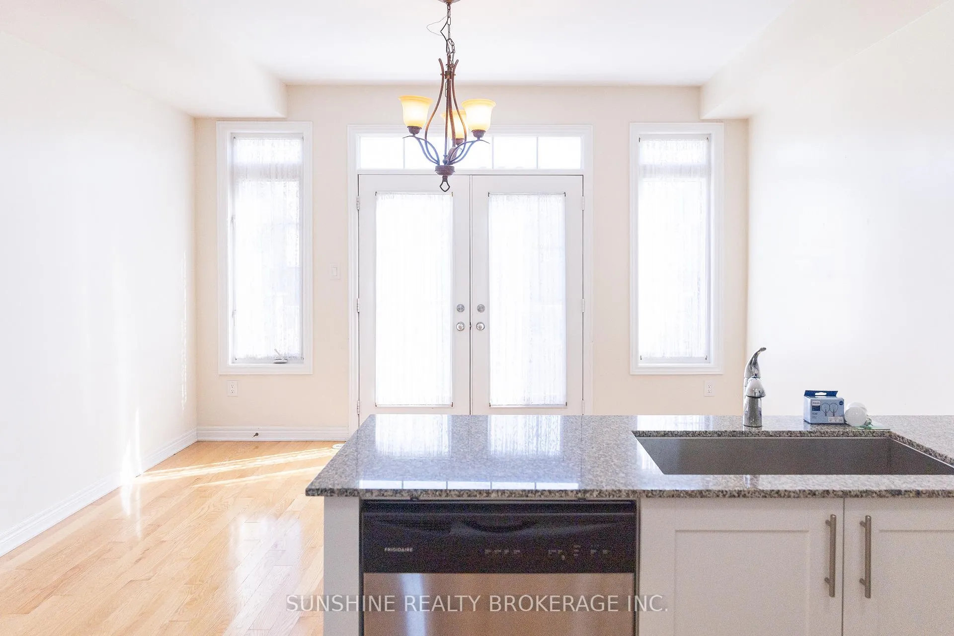 Photo 16 of 85 Dundas Way, Markham, Greensborough — HOMEH