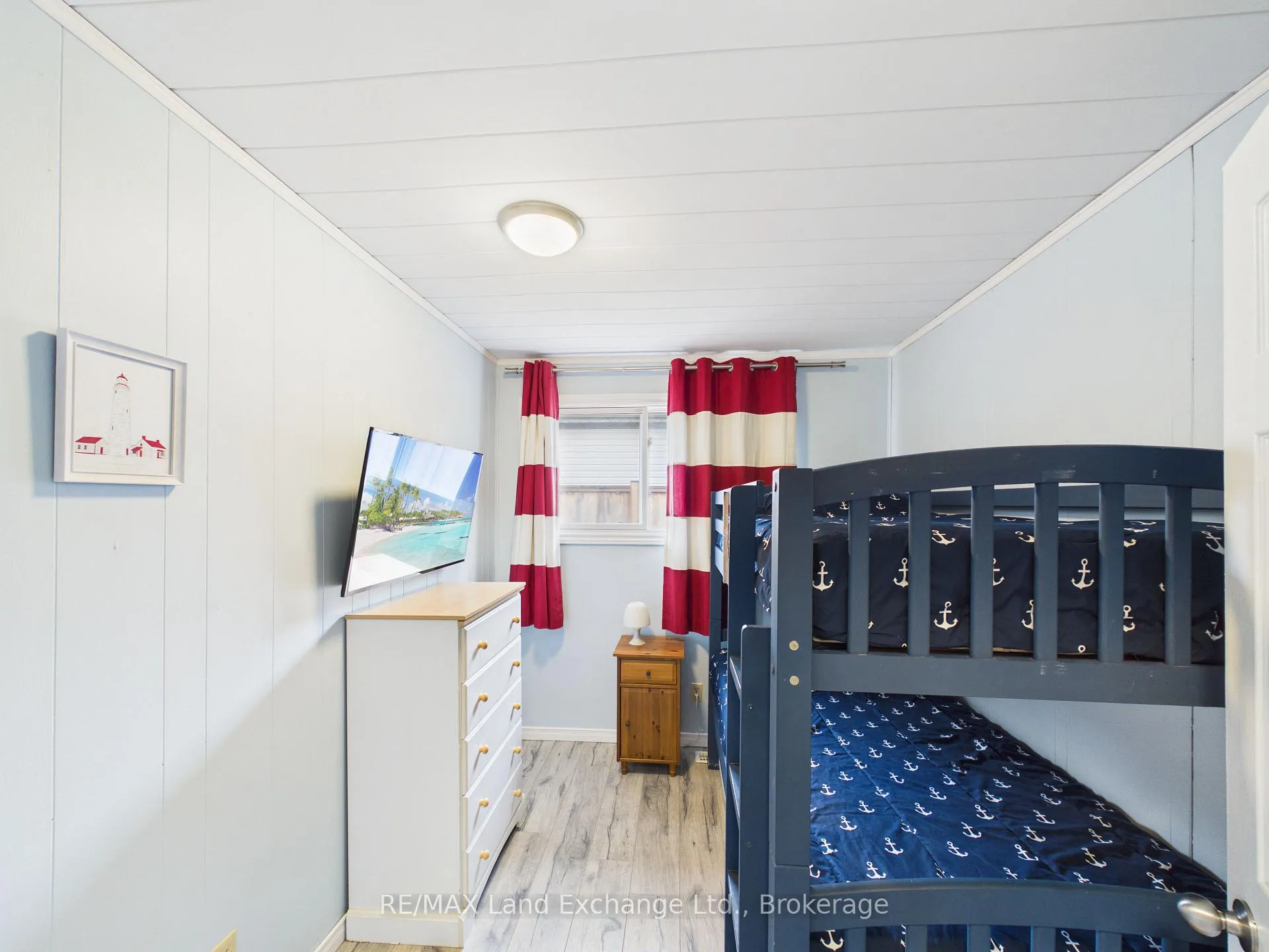 Photo 6 of 507 Abenaki Drive, Huron-Kinloss — HOMEH