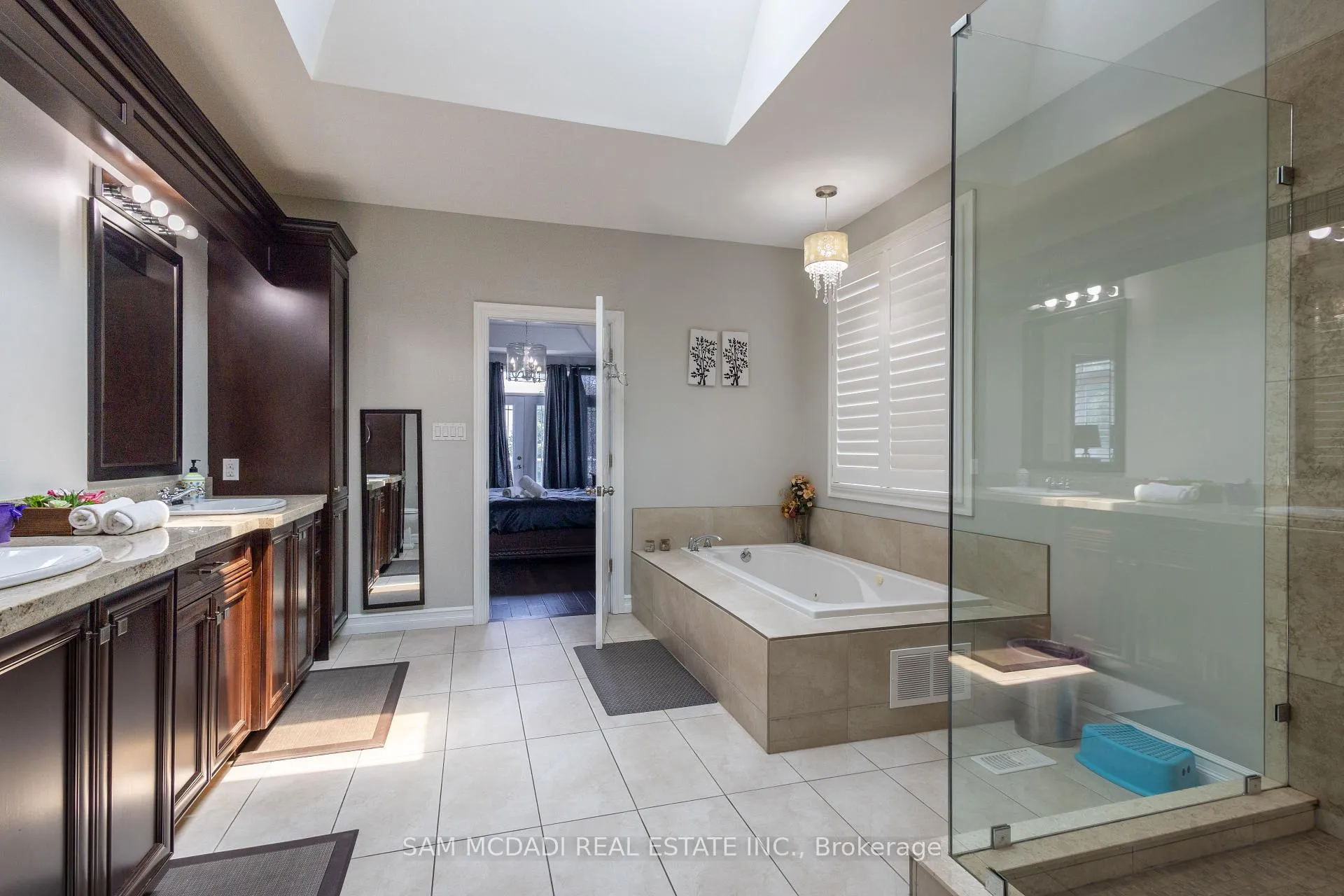 Photo 23 of 187 Beach Boulevard, Hamilton, Hamilton Beach — HOMEH