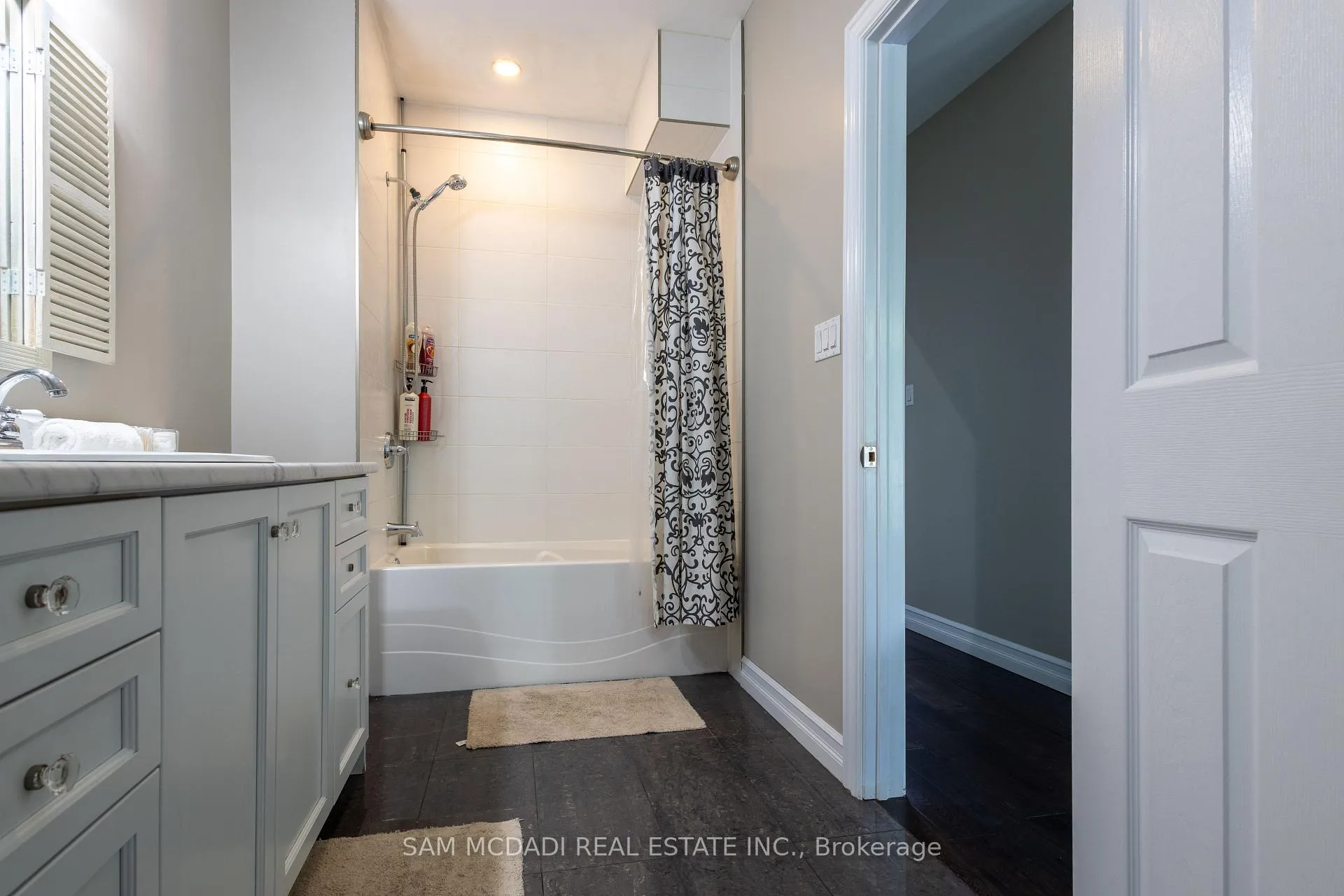 Photo 27 of 187 Beach Boulevard, Hamilton, Hamilton Beach — HOMEH