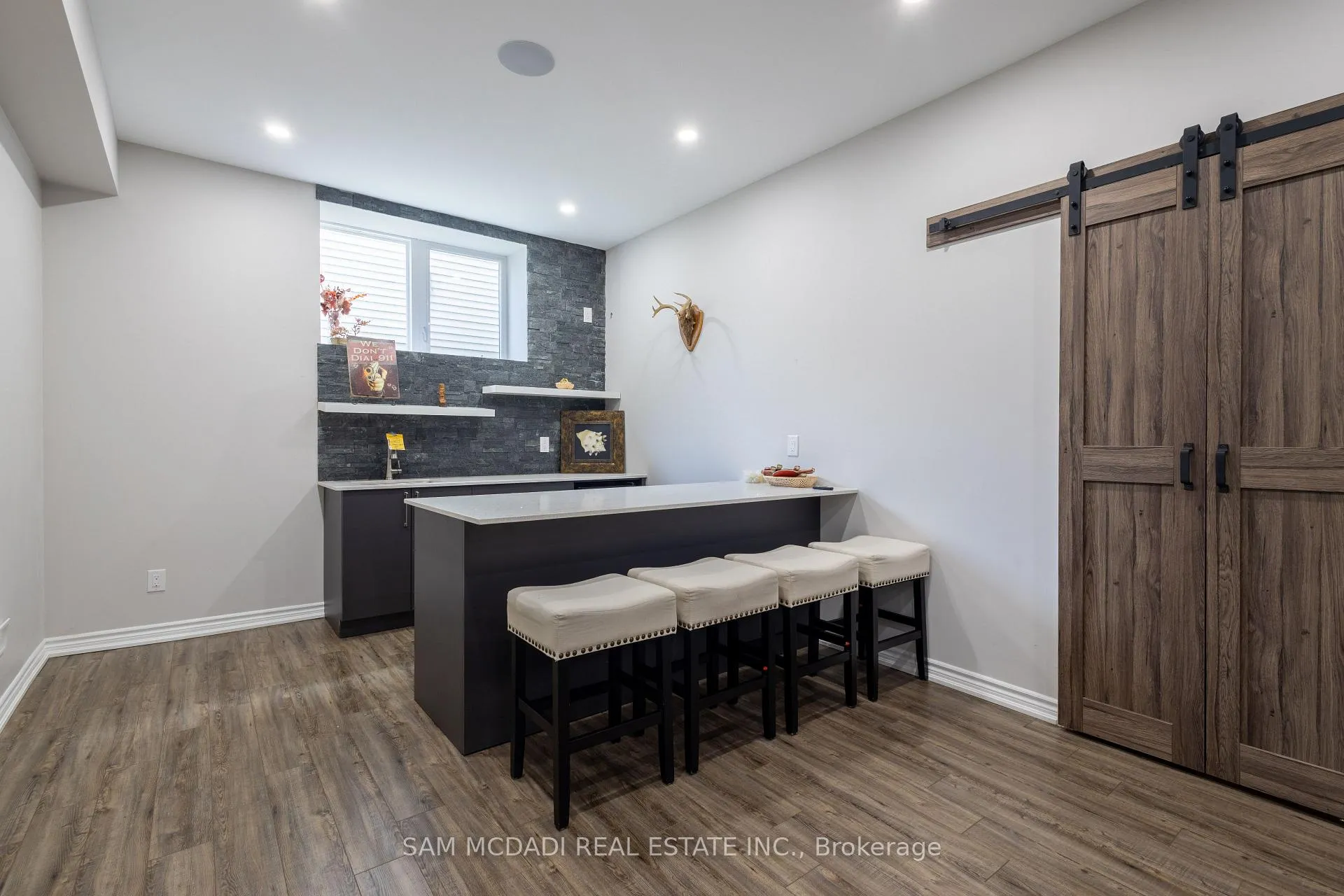 Photo 32 of 187 Beach Boulevard, Hamilton, Hamilton Beach — HOMEH
