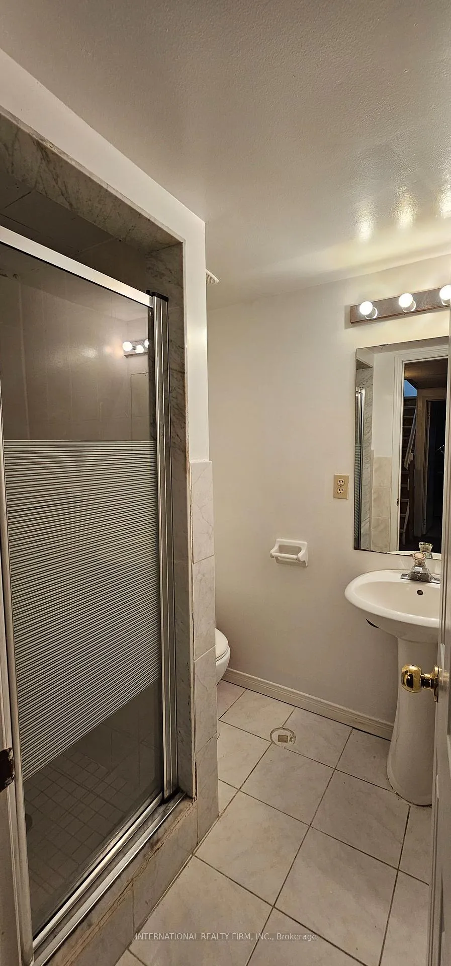 Photo 12 of 86 Upton Crescent, Markham, Milliken Mills West — HOMEH