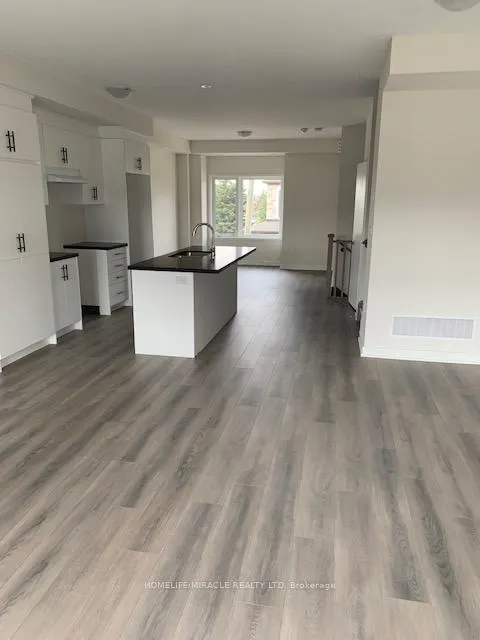 Photo 9 of 26 Stella Crescent, Caledon, Bolton East — HOMEH