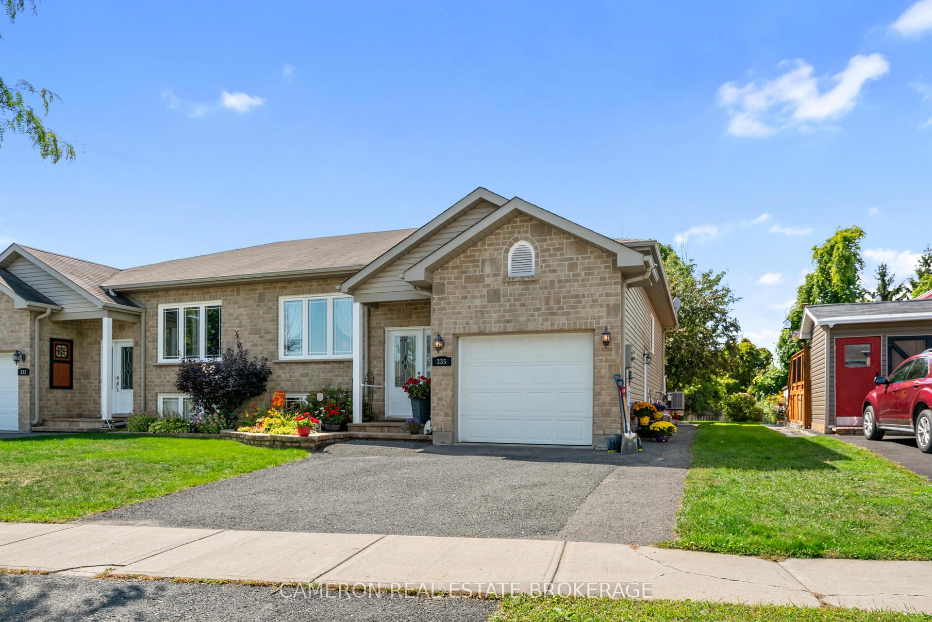 Photo 2 of 335 Emma Avenue, Cornwall — HOMEH