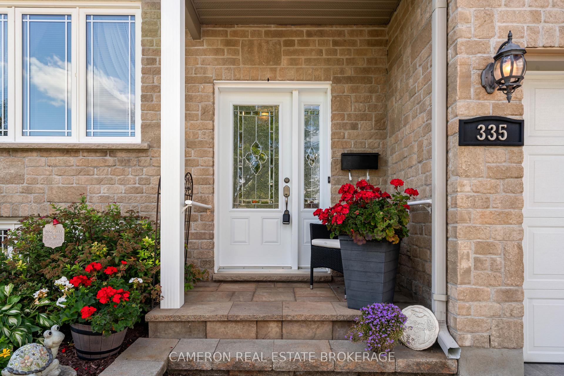Photo 4 of 335 Emma Avenue, Cornwall — HOMEH