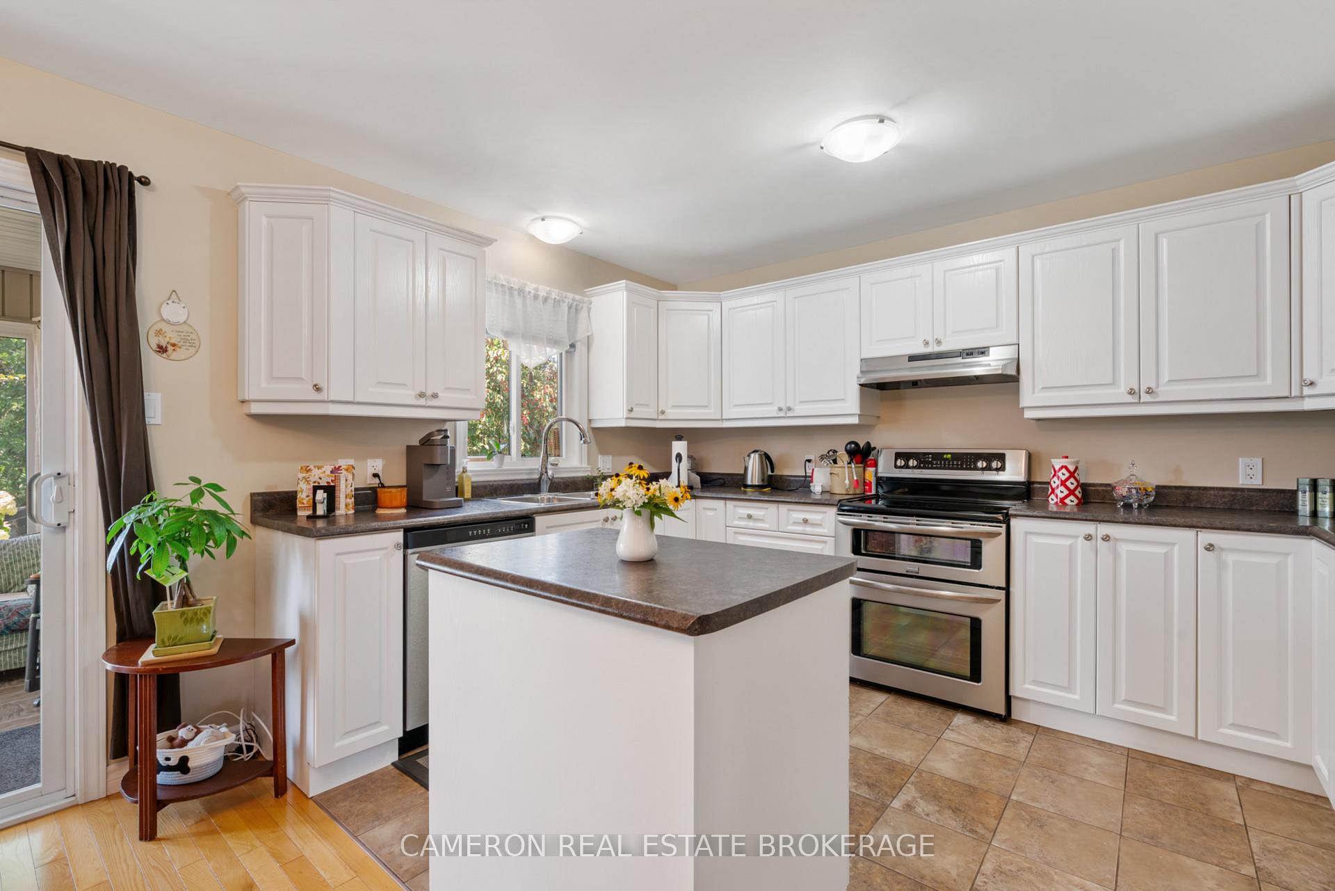 Photo 10 of 335 Emma Avenue, Cornwall — HOMEH