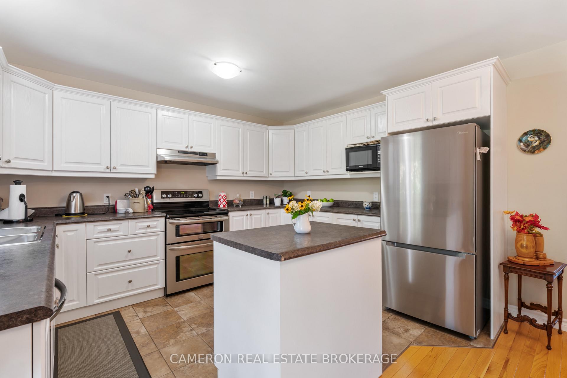 Photo 11 of 335 Emma Avenue, Cornwall — HOMEH