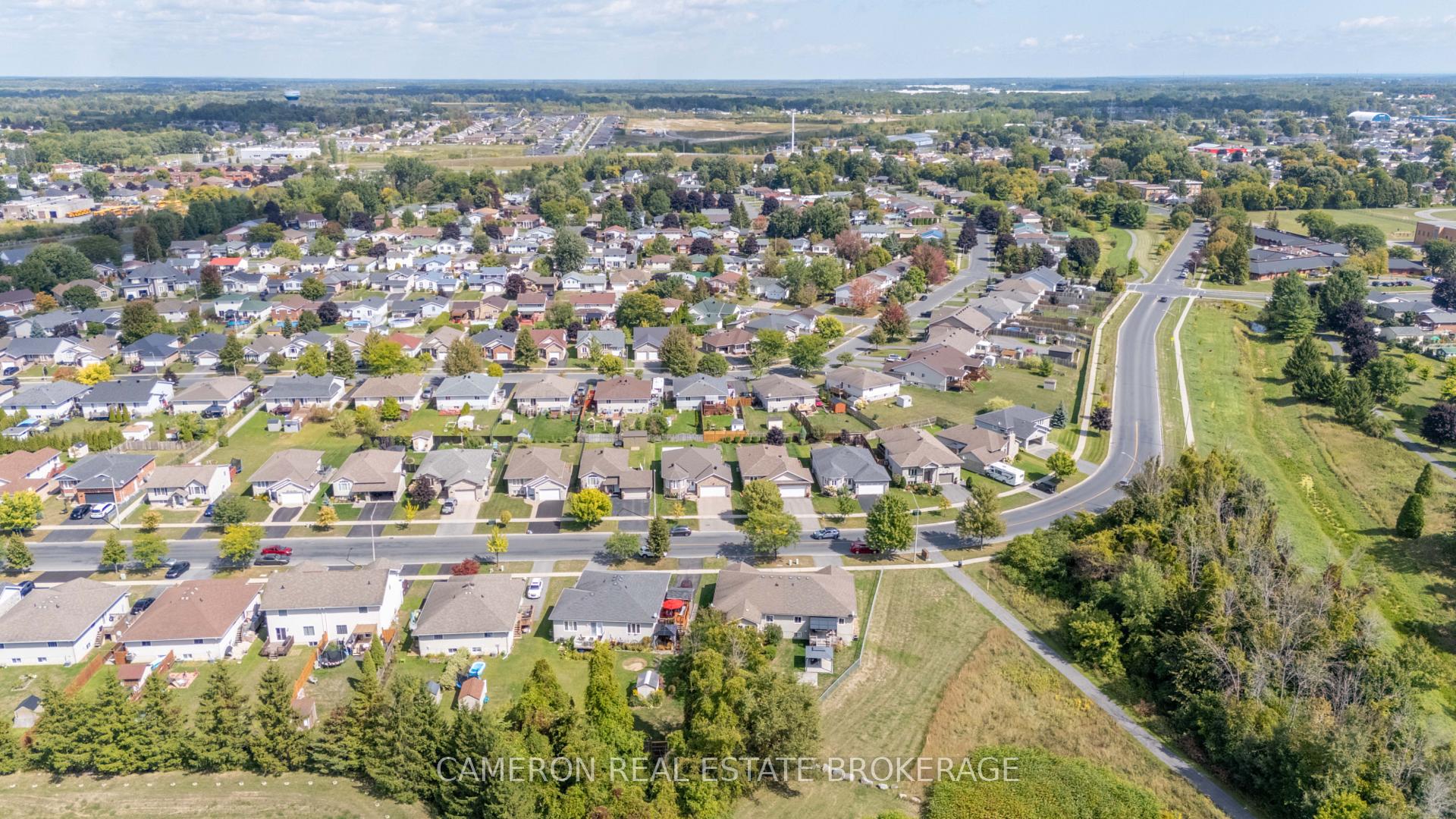Photo 38 of 335 Emma Avenue, Cornwall — HOMEH