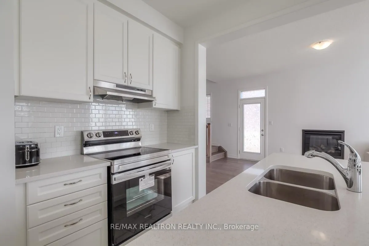 Photo 10 of 3067 Mulberry Lane, Pickering, Rural Pickering — HOMEH