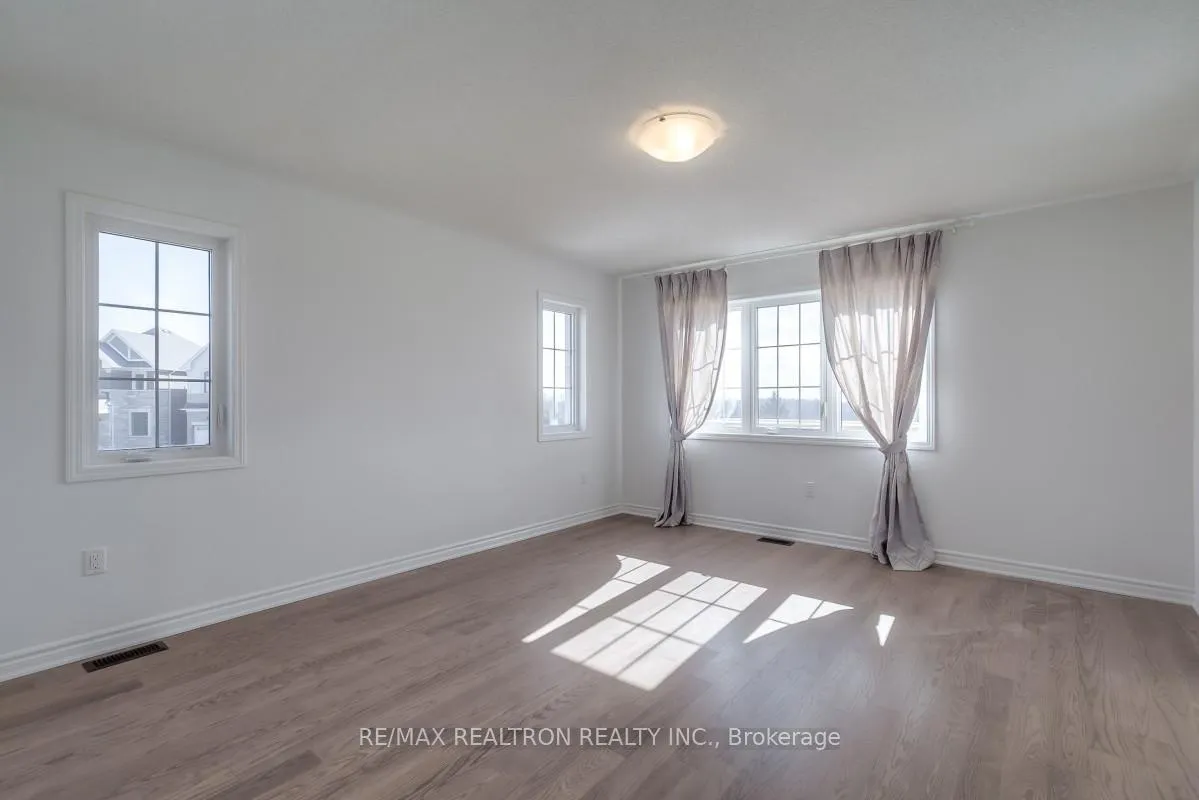 Photo 16 of 3067 Mulberry Lane, Pickering, Rural Pickering — HOMEH