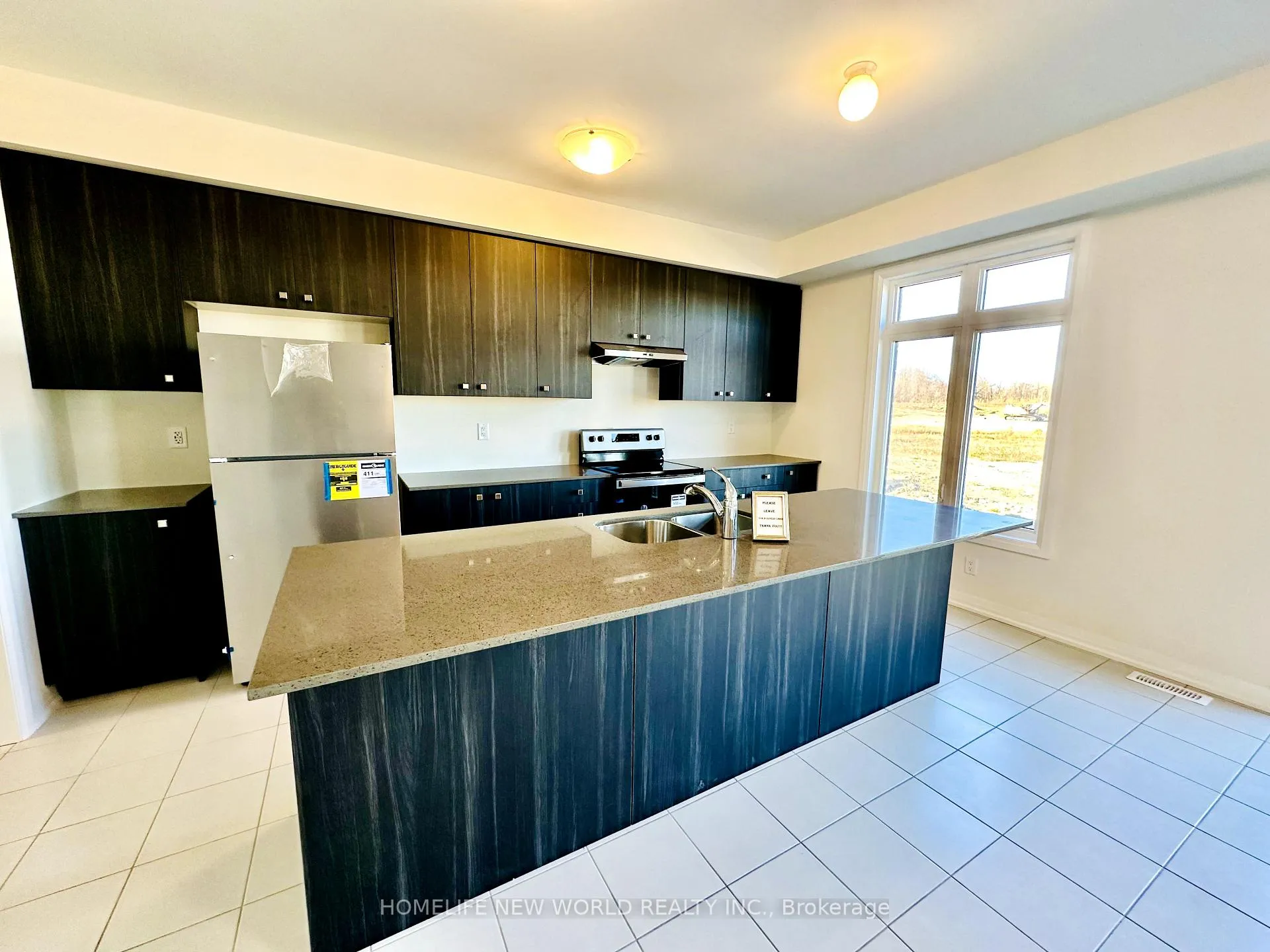 Photo 5 of 1116 Pisces Trail, Pickering, Rural Pickering — HOMEH