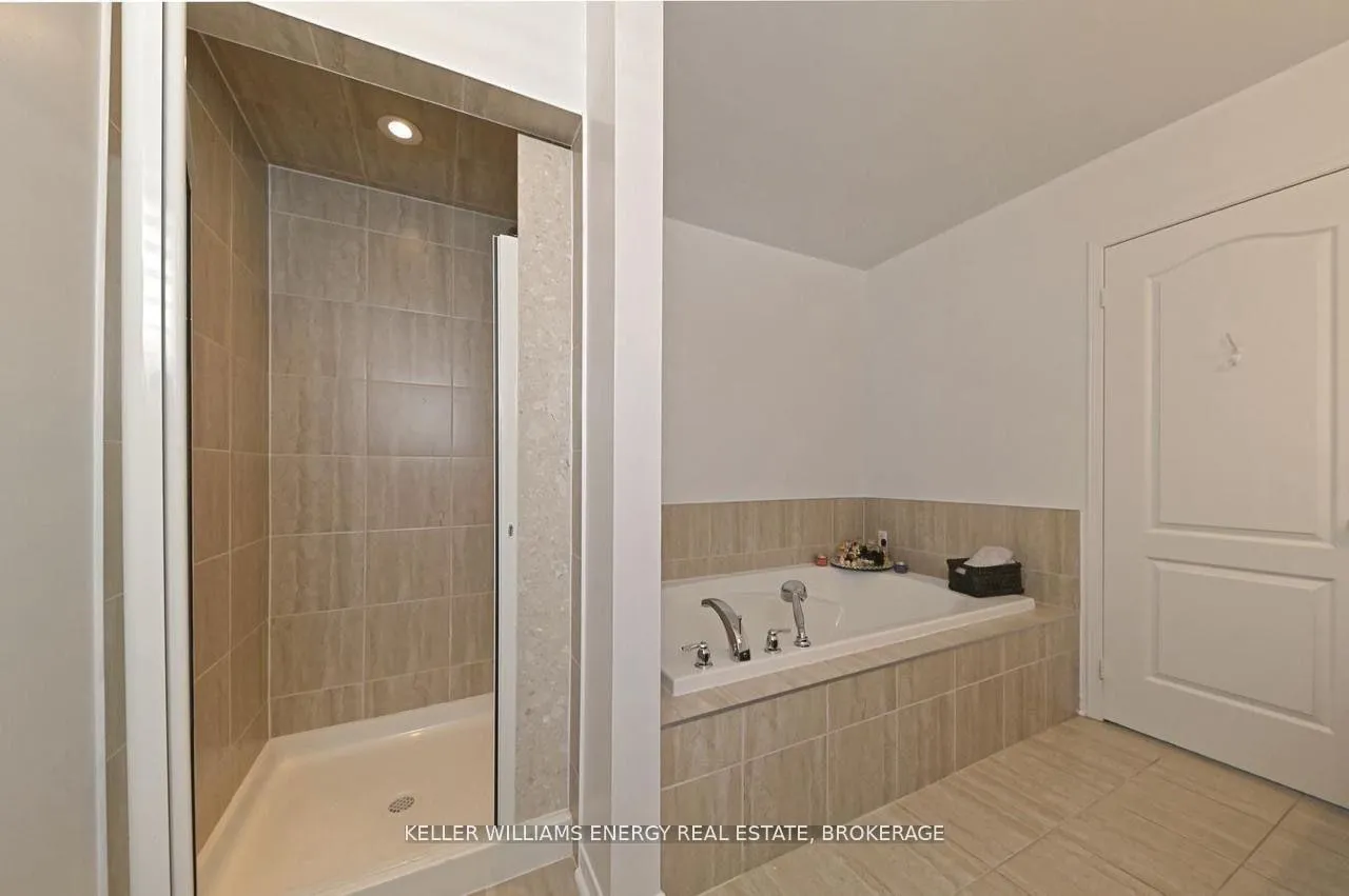 Photo 15 of 1346 Harlstone Crescent, Oshawa, Taunton — HOMEH