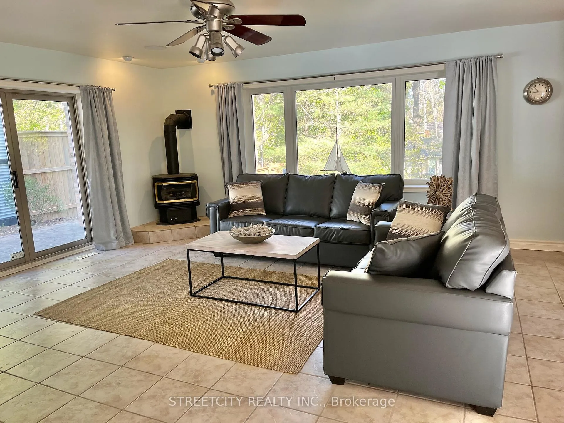 Photo 3 of 17 Summit Avenue, South Huron, Stephen — HOMEH