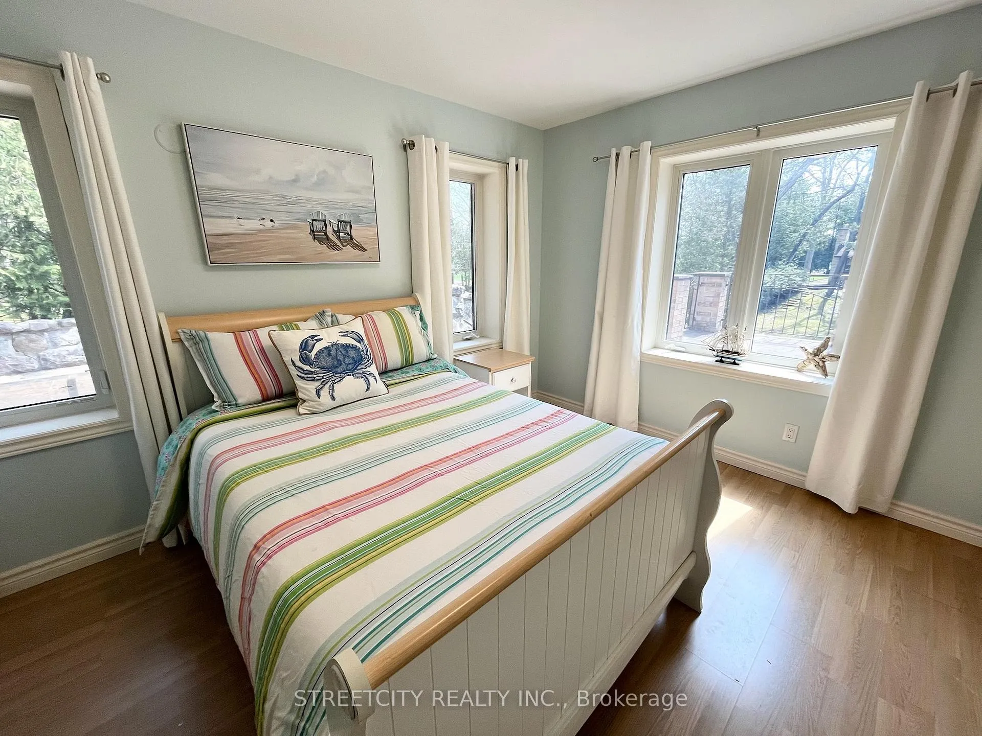 Photo 6 of 17 Summit Avenue, South Huron, Stephen — HOMEH