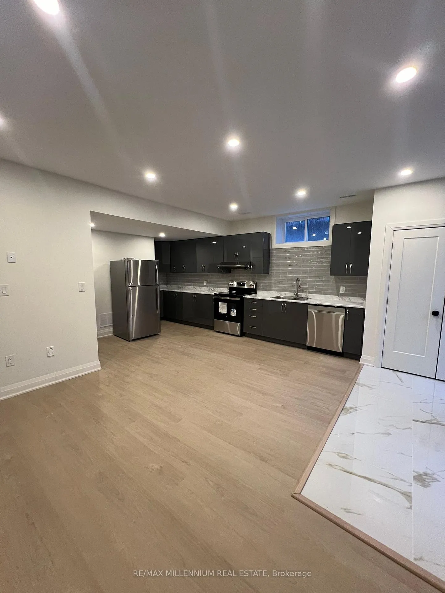 Photo 7 of 634 Annland Street, Pickering, Bay Ridges — HOMEH