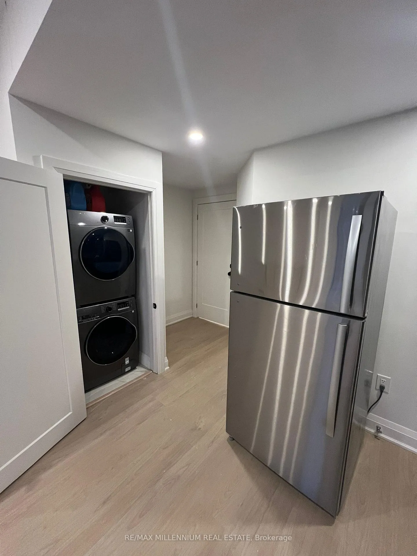 Photo 9 of 634 Annland Street, Pickering, Bay Ridges — HOMEH