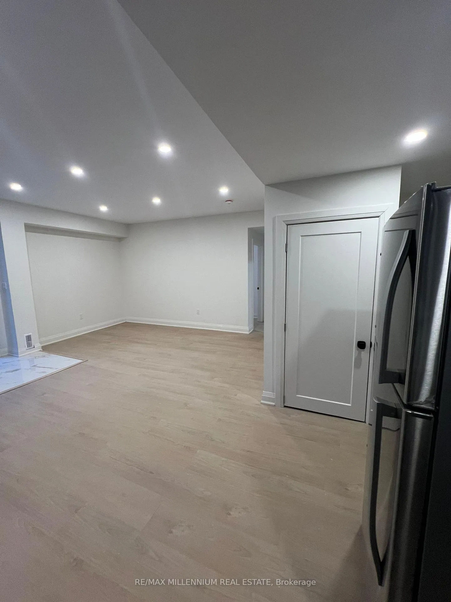 Photo 15 of 634 Annland Street, Pickering, Bay Ridges — HOMEH