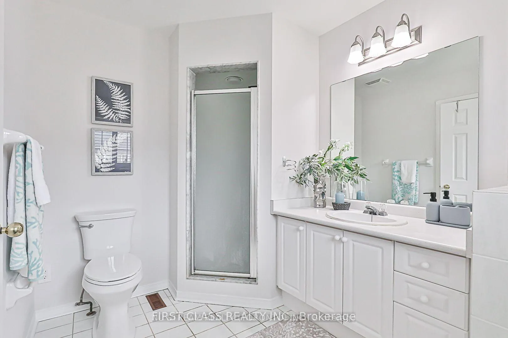 Photo 13 of 134 Trail Ridge Lane, Markham, Berczy — HOMEH